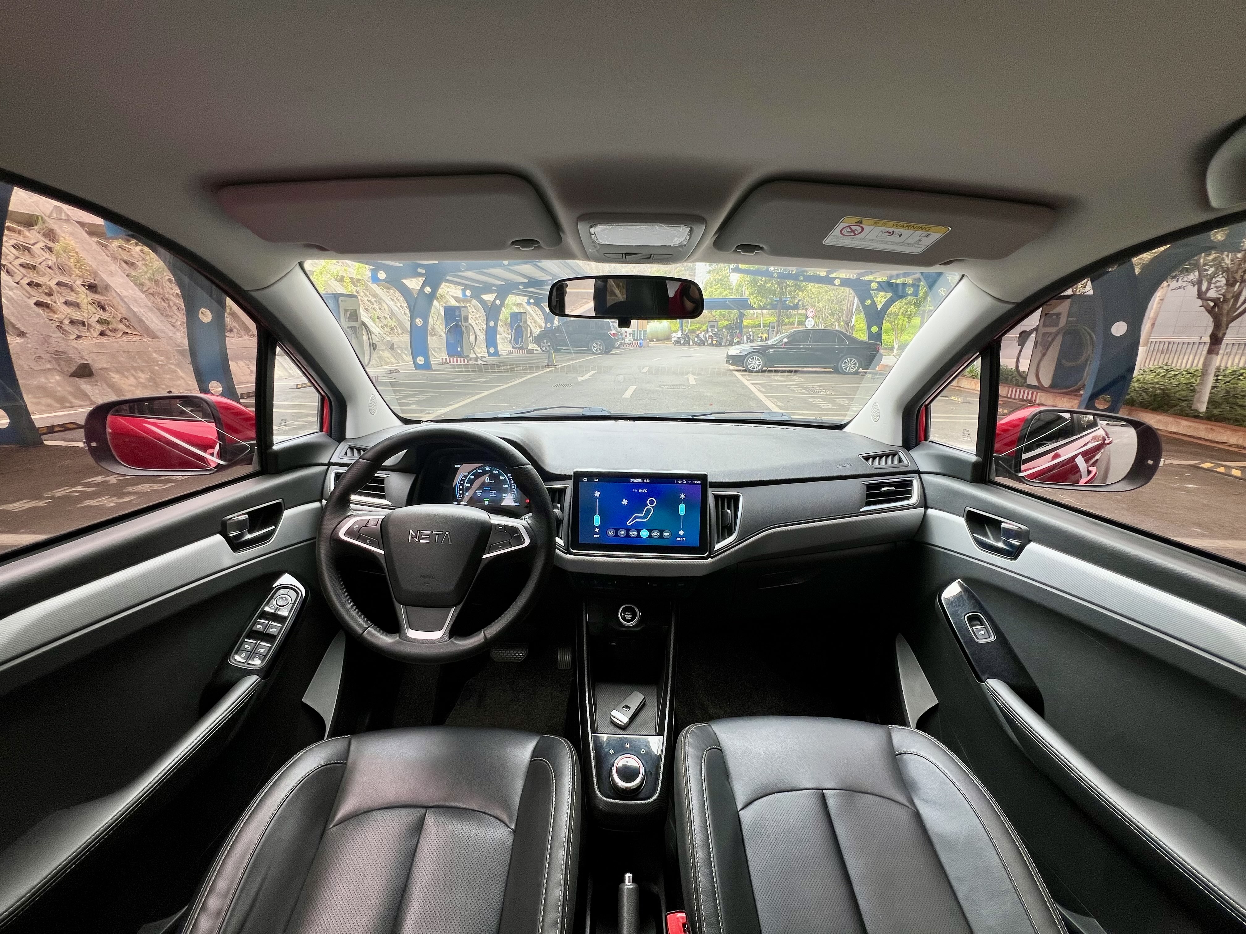 哪吒汽车 哪吒N01 2020 汽车图片 #12