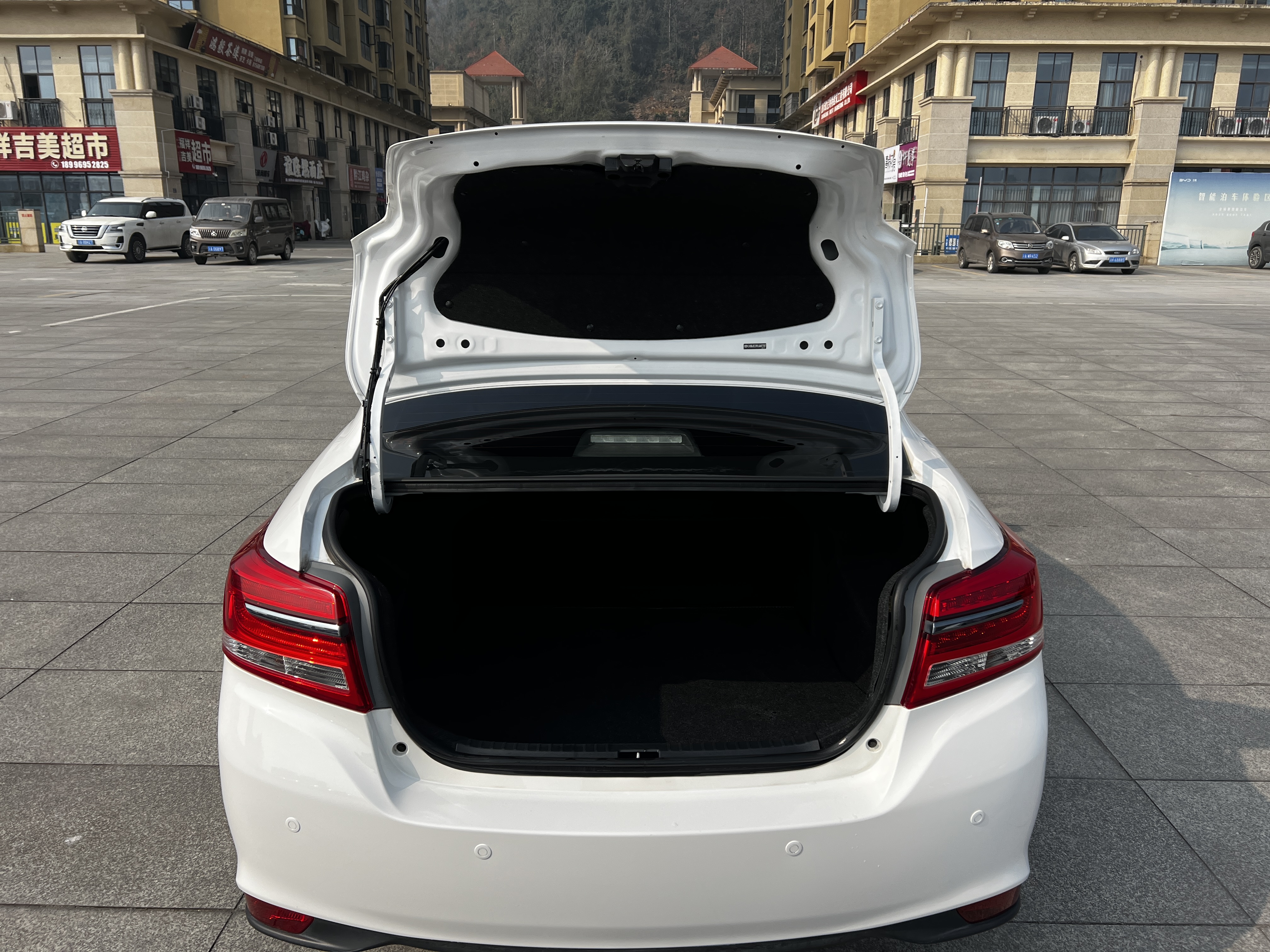 Toyota Yaris L Zhixiang 2020 صورة سيارة #12