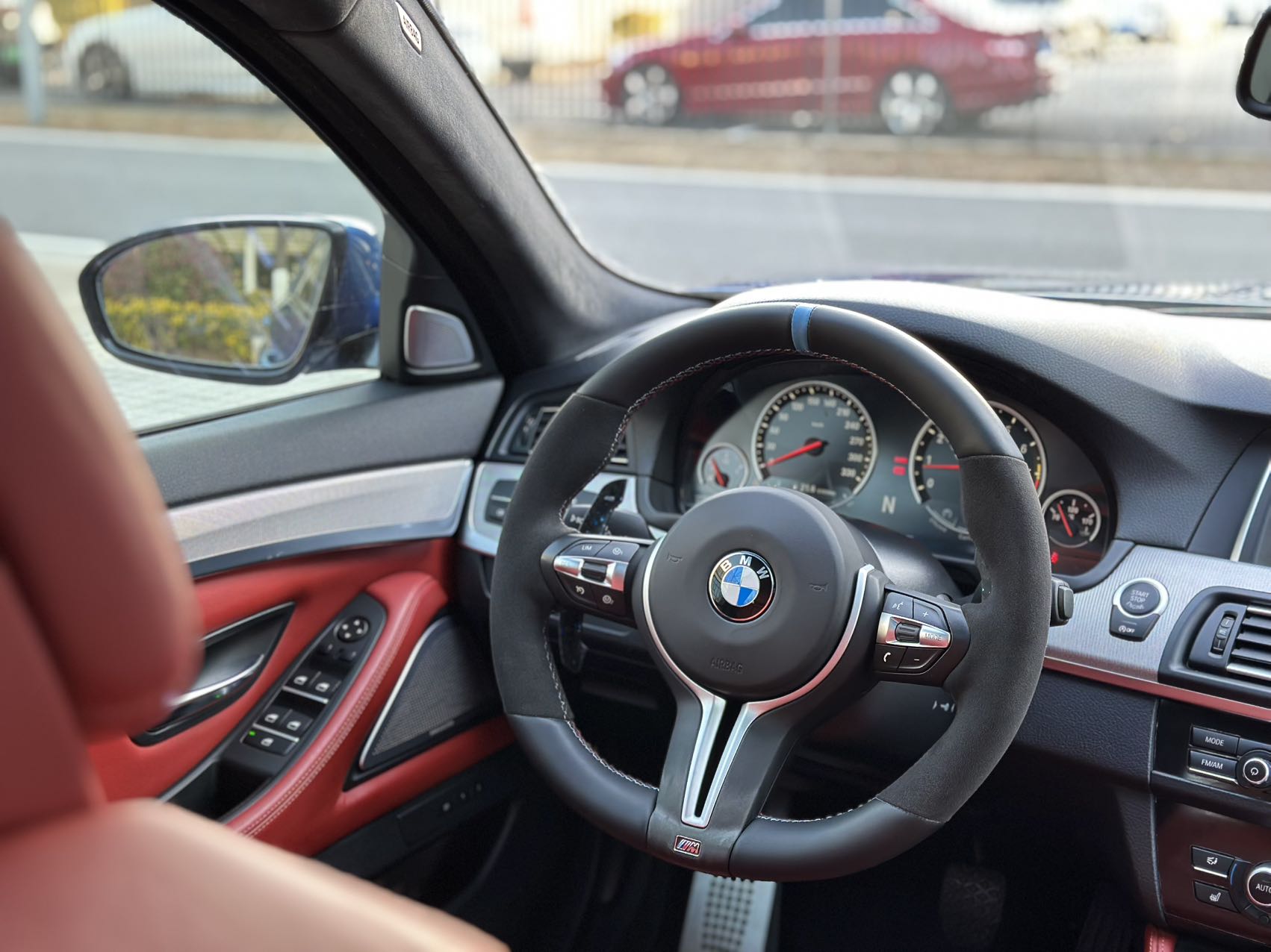 BMW M5 2015 صورة سيارة #12