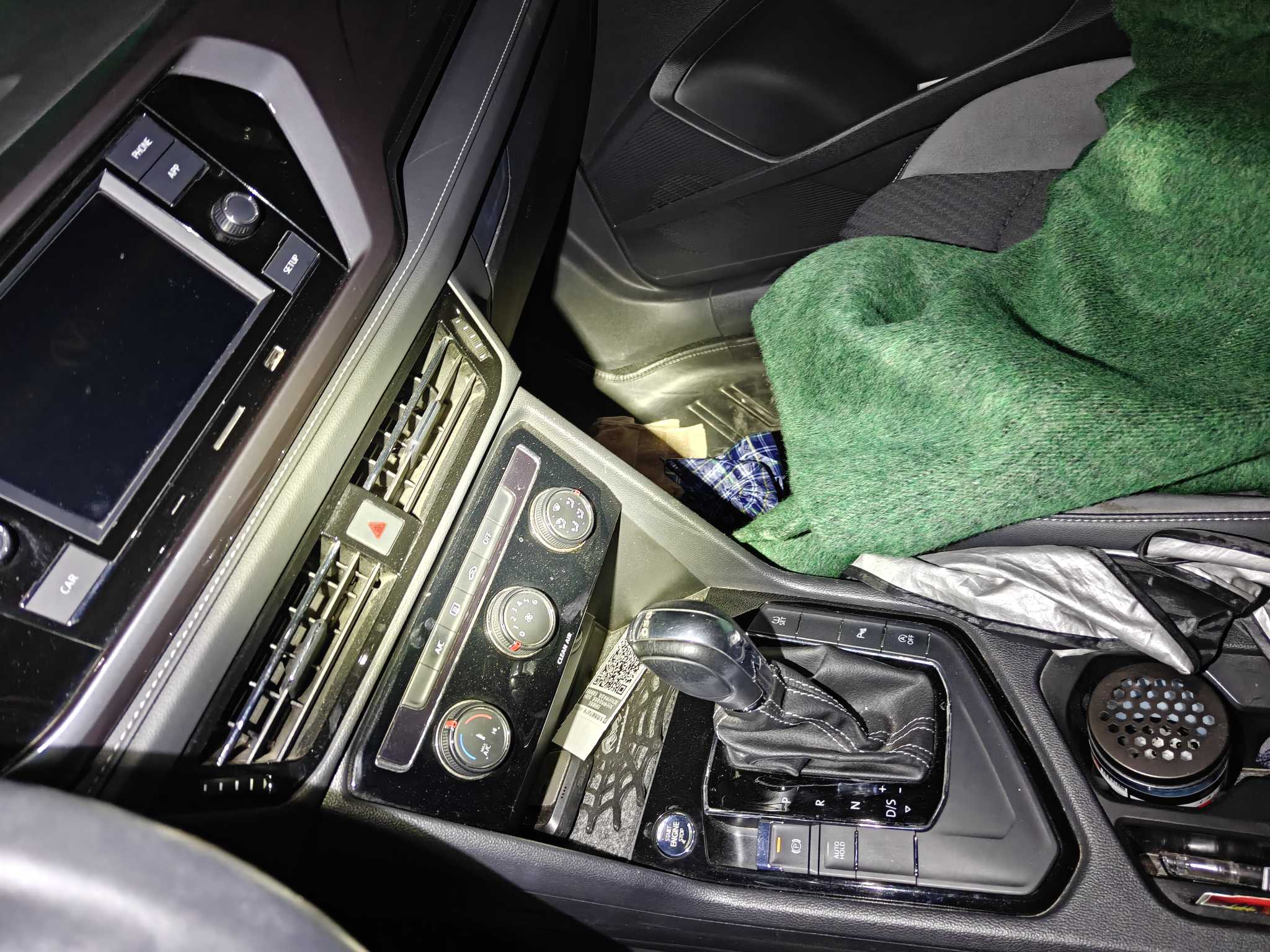 Volkswagen Tharu 2019 immagine di auto #12