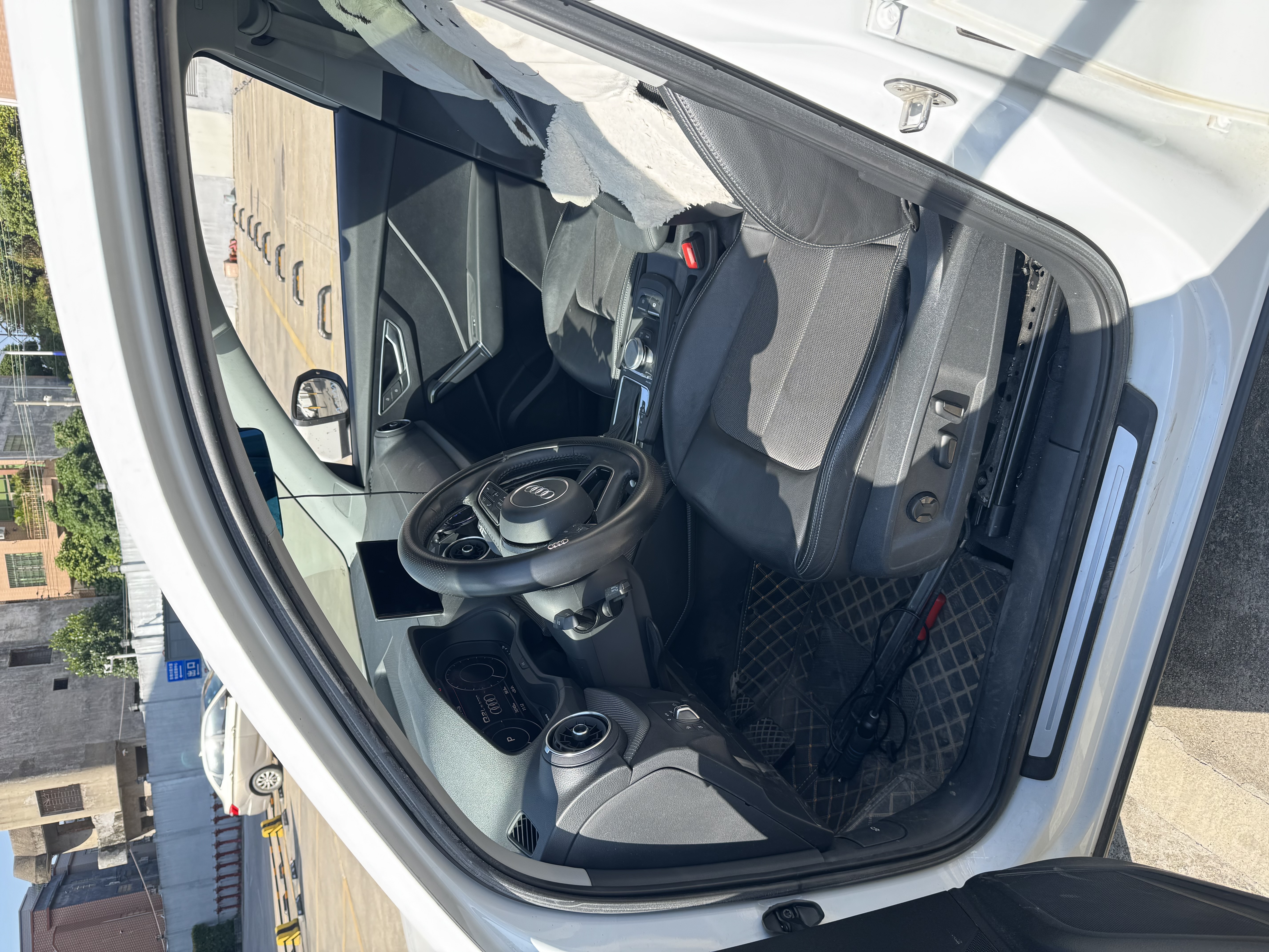 Audi Q2L e-tron 2020 #12 Audi Q2L e-tron 2020 imagen de coche #12