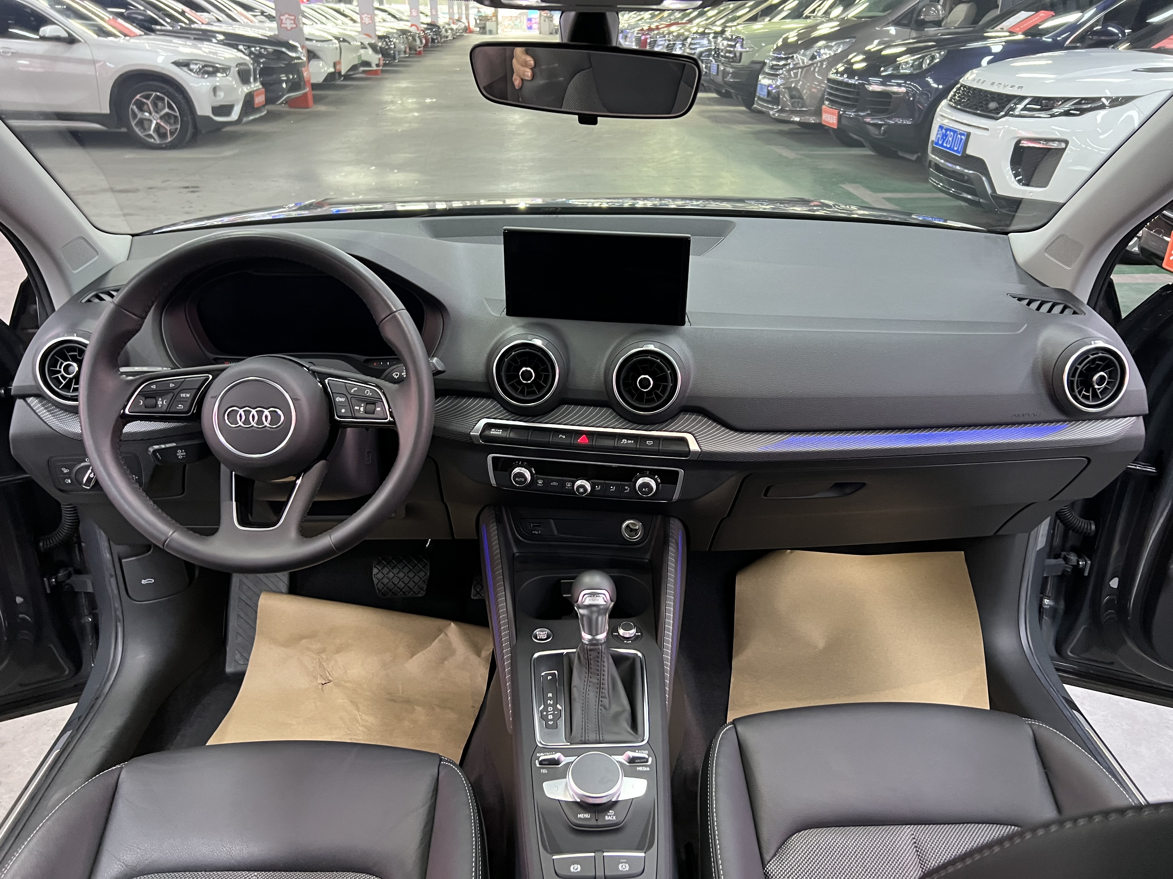 Audi Q2L e-tron 2021 car image #12