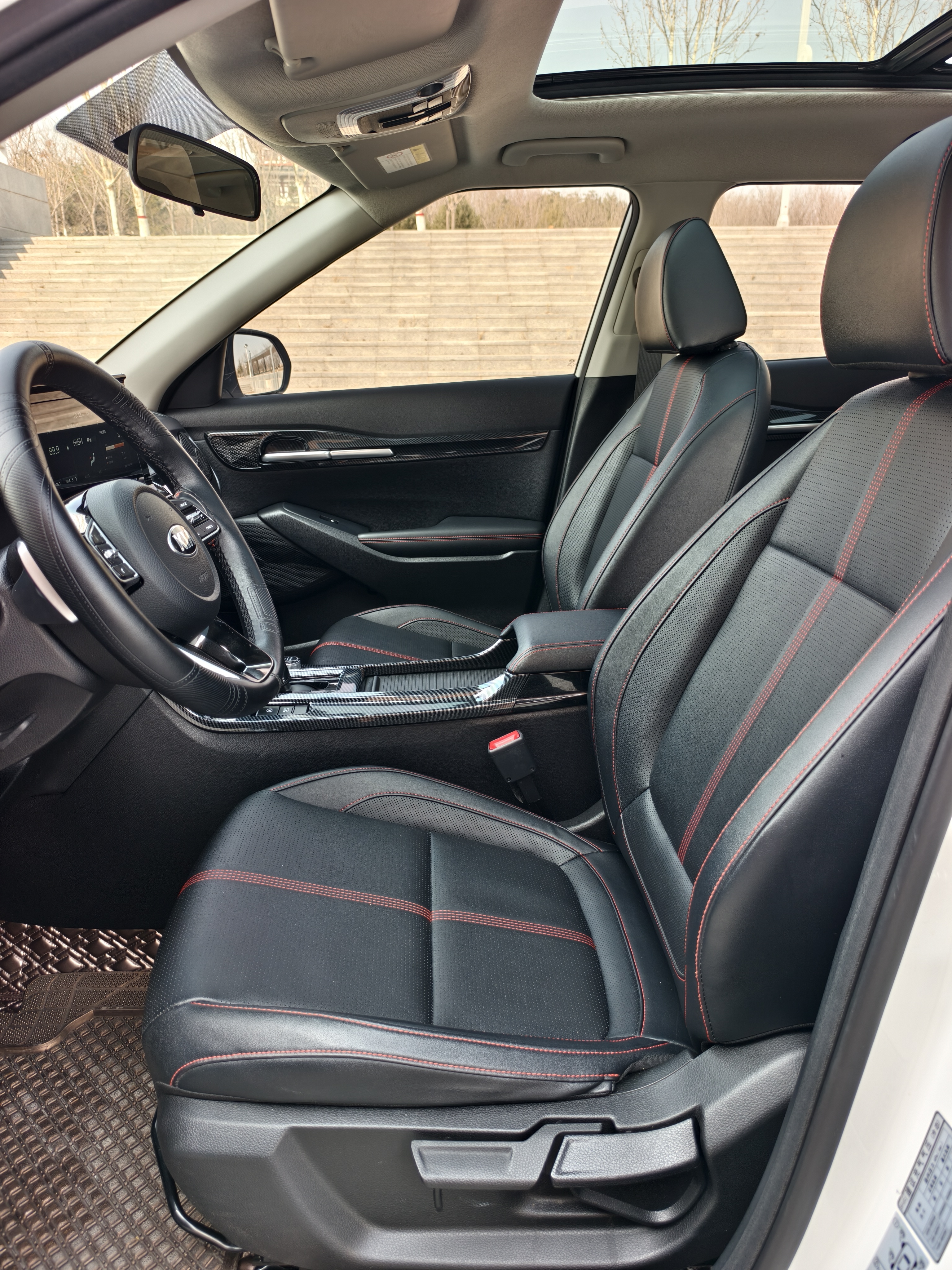 Kia Stonic 2021 изображение автомобиля #12