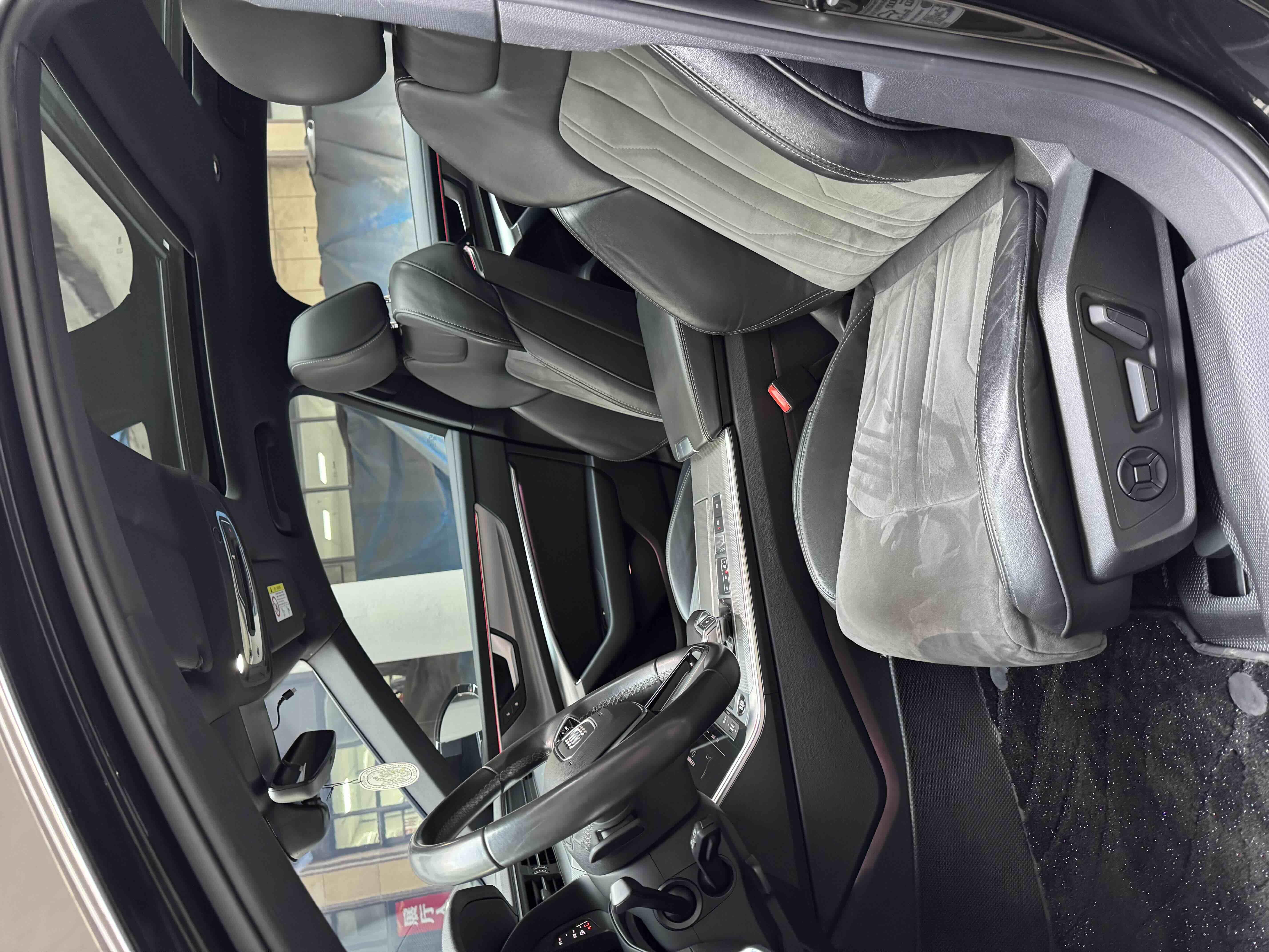 Audi A6L New Energy 2022 #12 Audi A6L New Energy 2022 car image #12