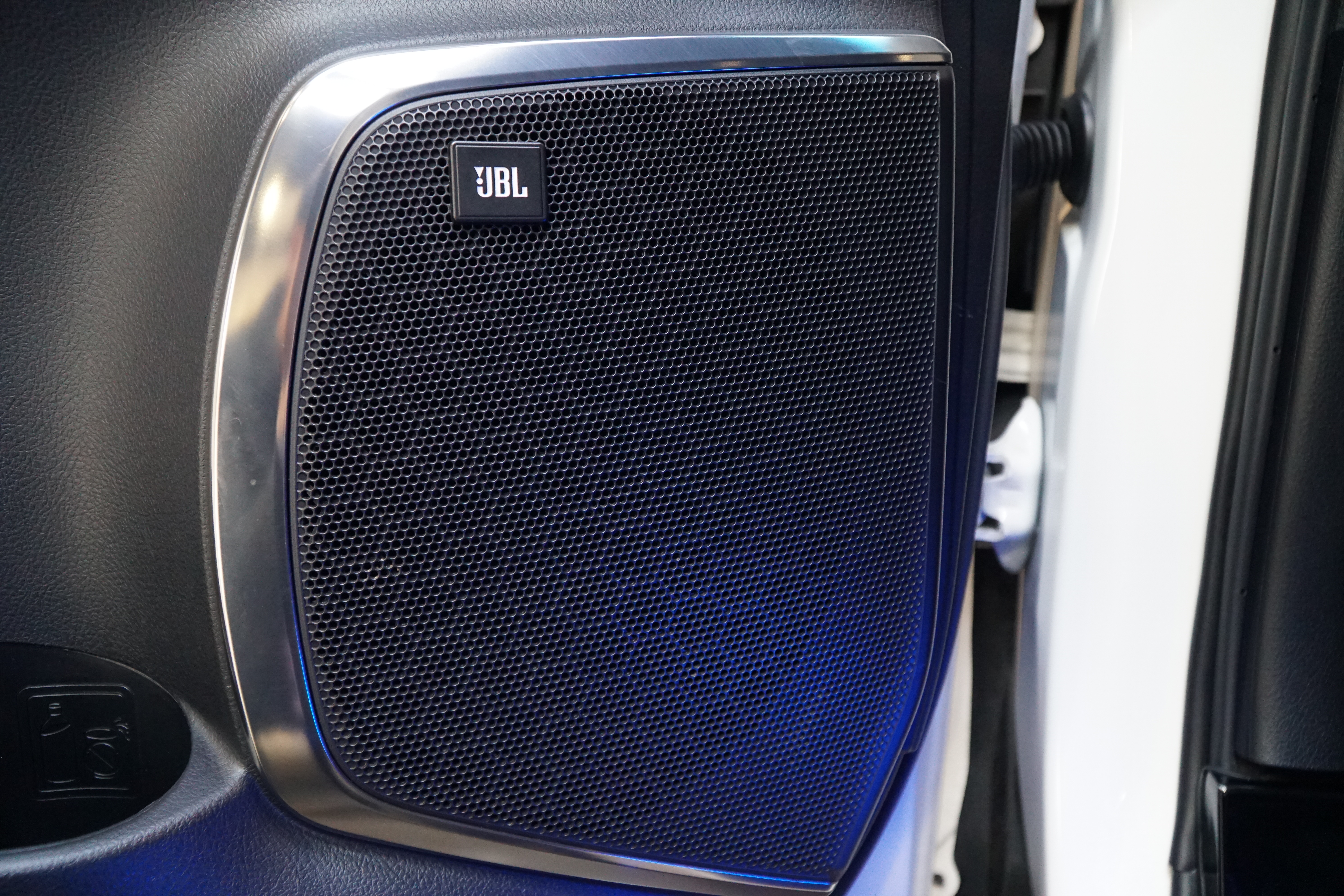 Toyota Alphard 2020 image de voiture #12