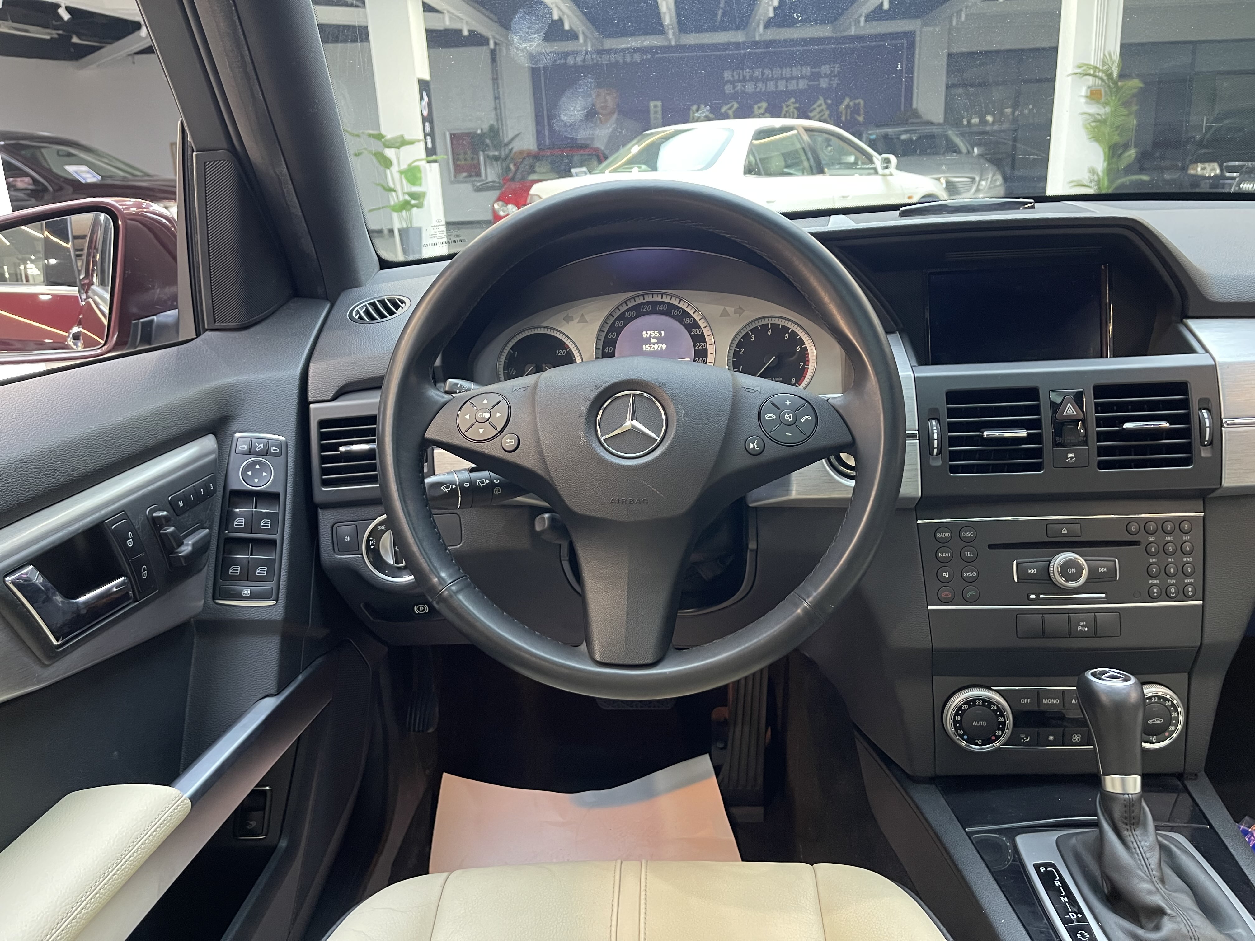 Mercedes-Benz GLK Class (Imported) 2010 car image #12