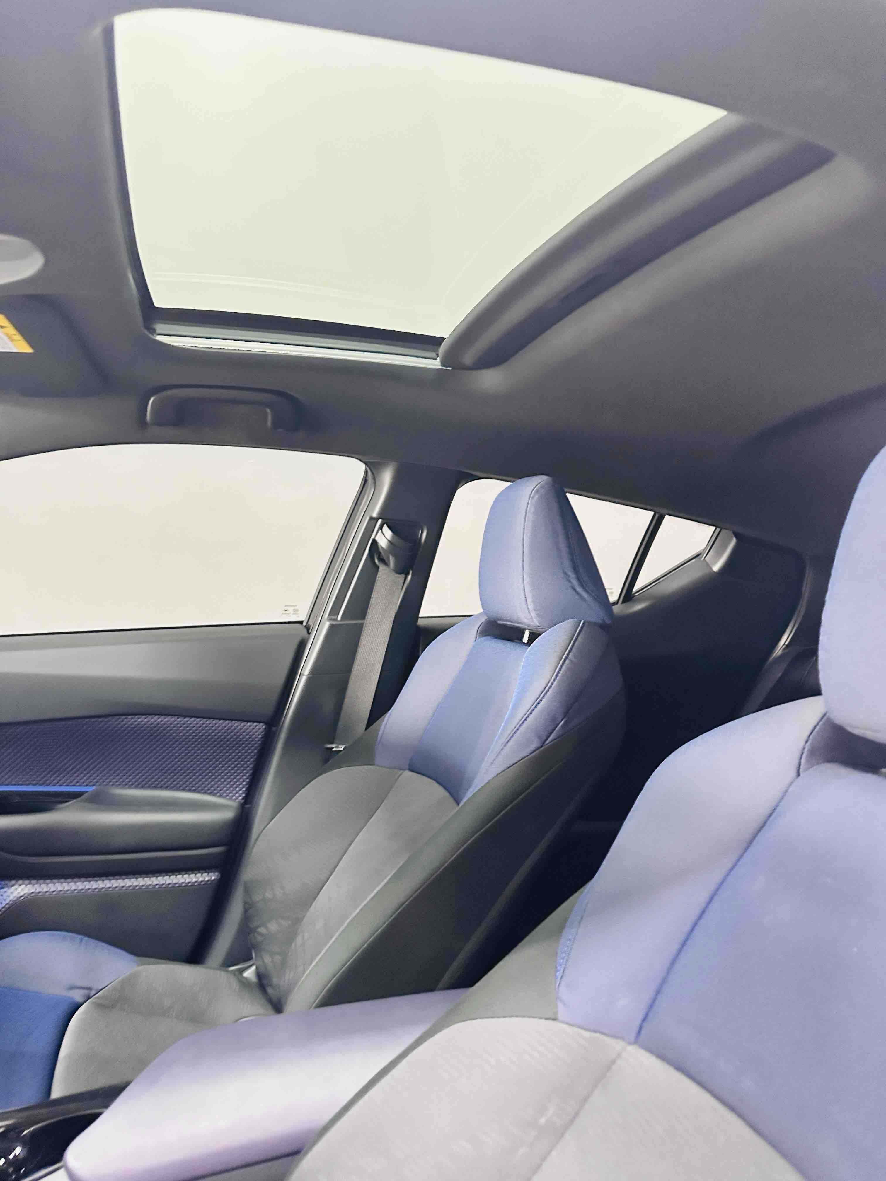 Toyota C-HR EV 2021 immagine di auto #12