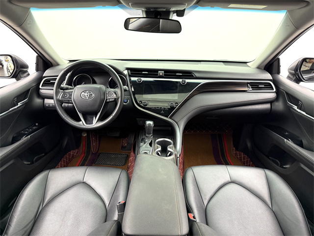 Toyota Camry 2021 car image #12