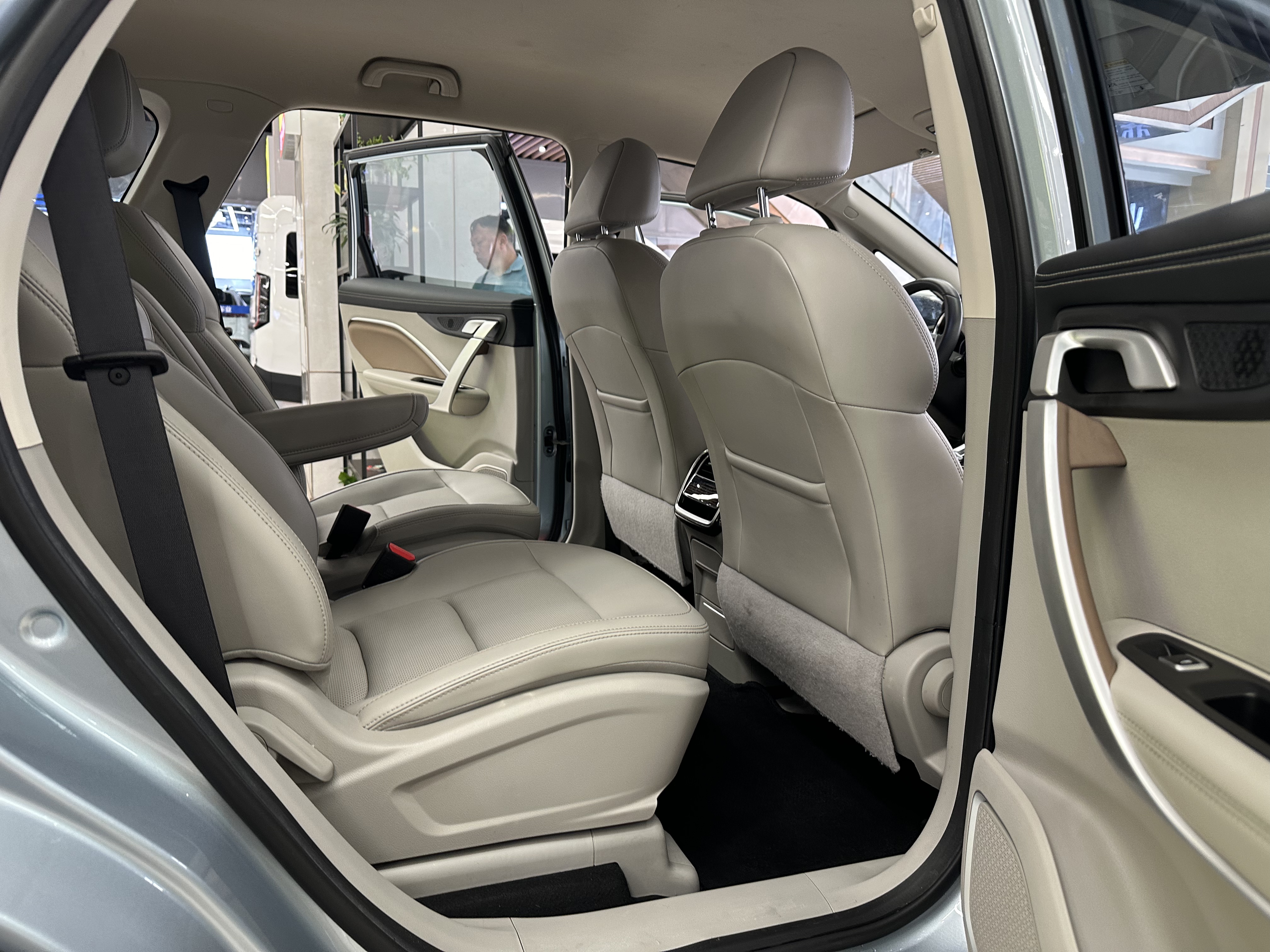 GEELY JiaJi New Energy 2021 car image #12