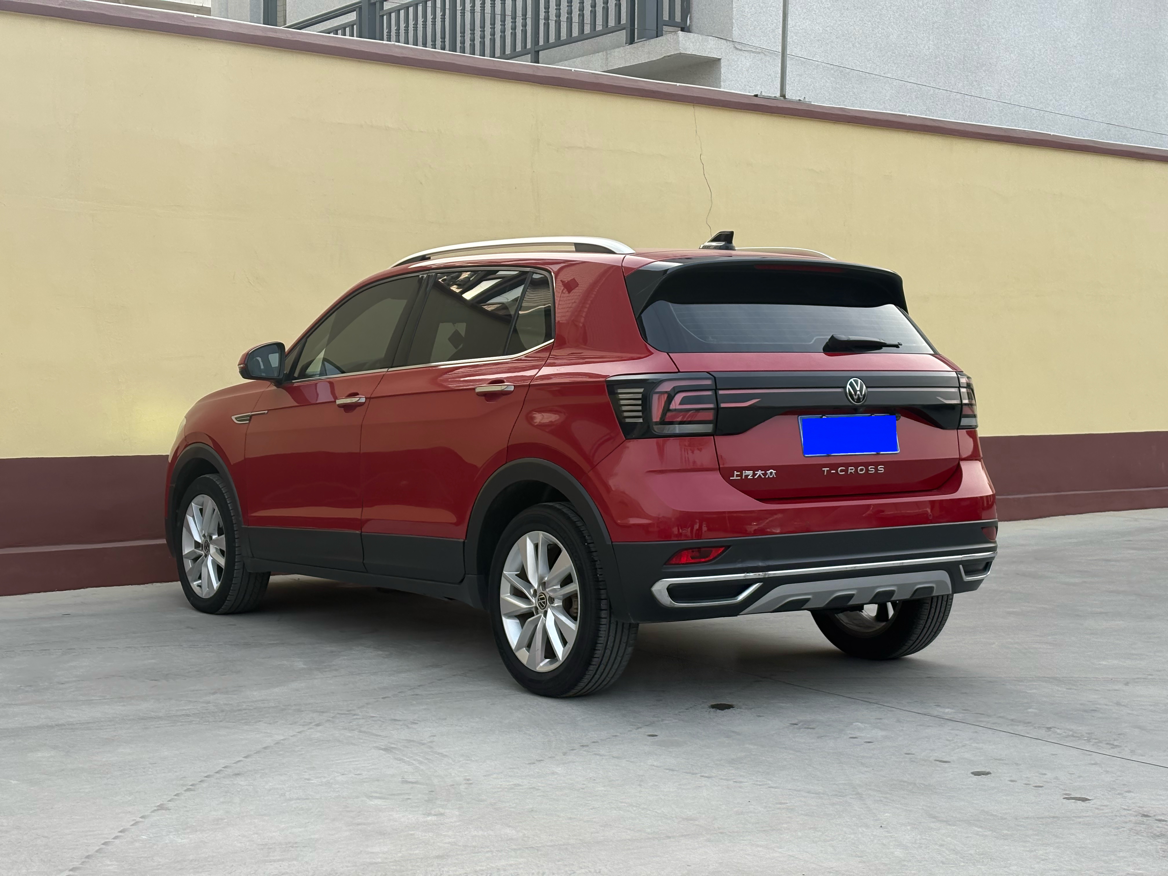 Volkswagen T-Cross 2021 #12 Volkswagen T-Cross 2021 car image #12