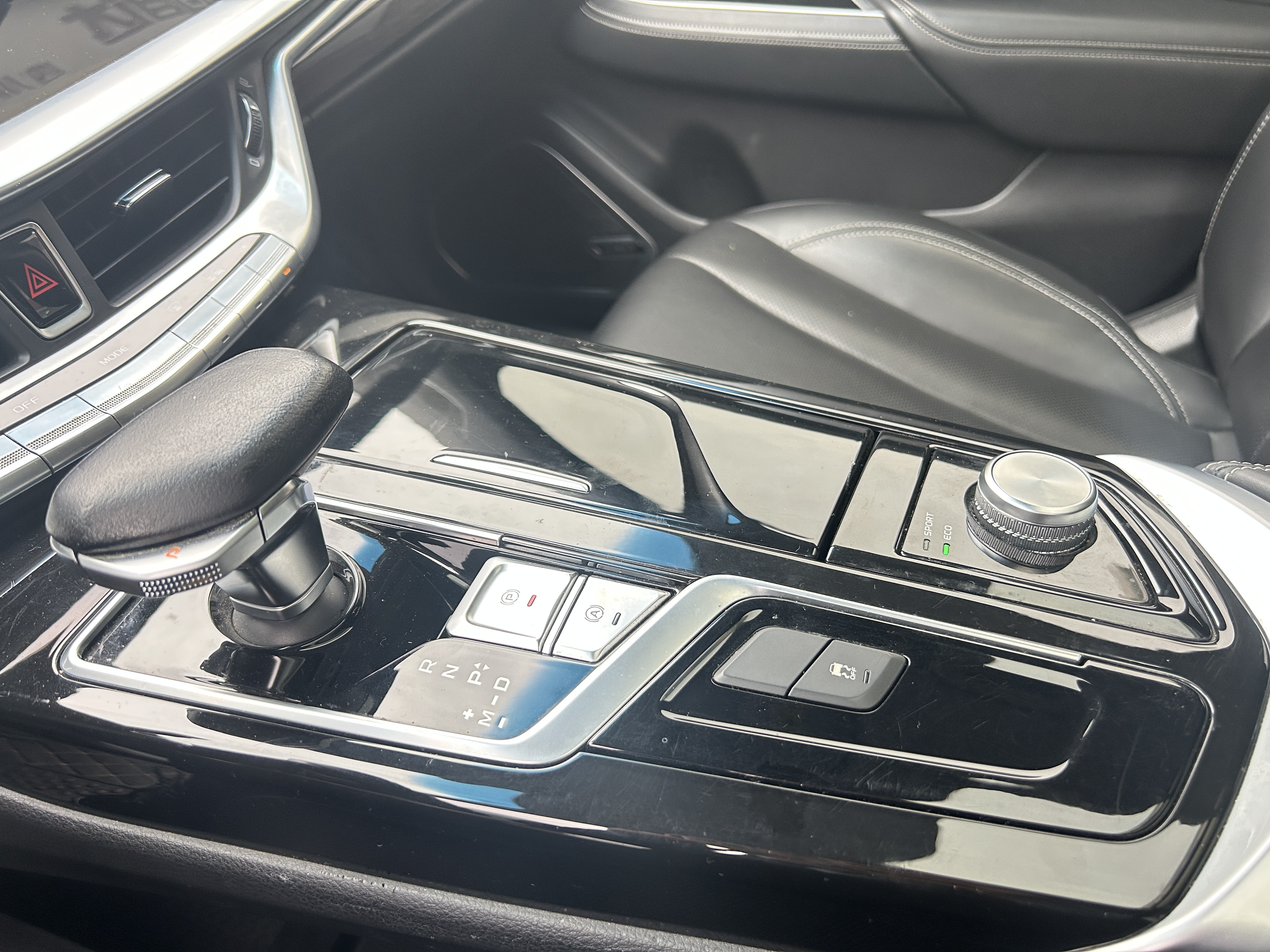 GEELY Ulion 2021 imagem de carro #12