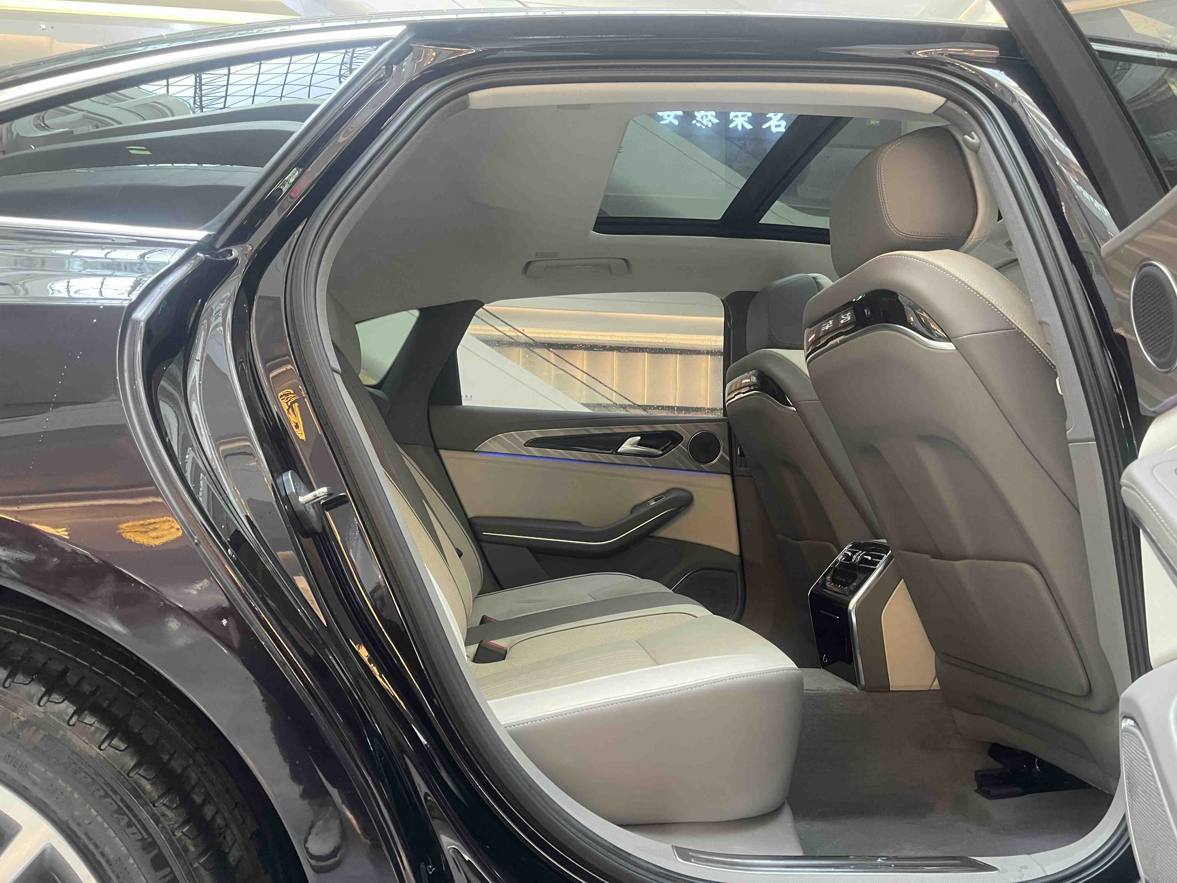 HongQi H9 2021 #12 HongQi H9 2021 immagine di auto #12