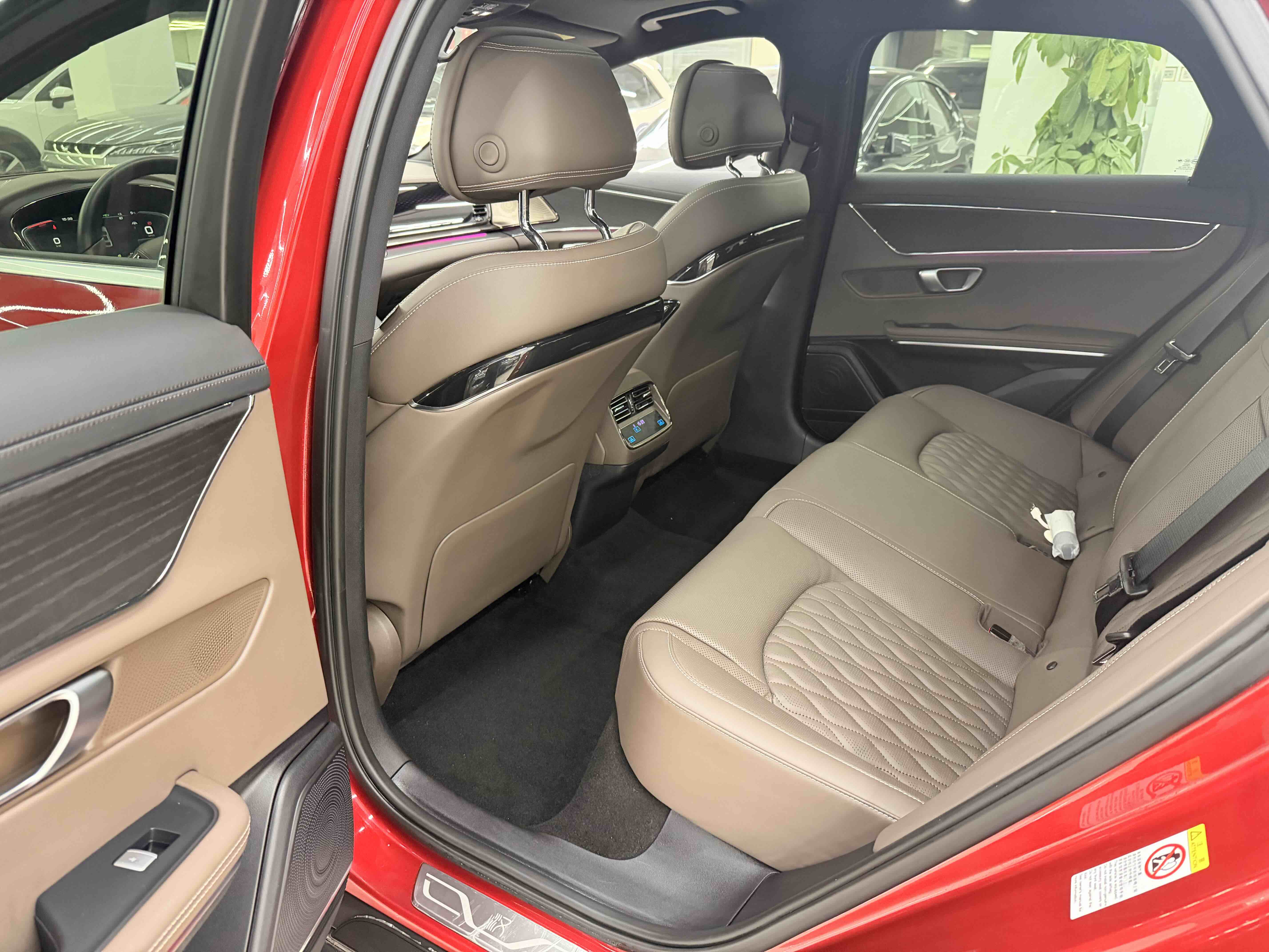 BYD Han 2021 immagine di auto #12