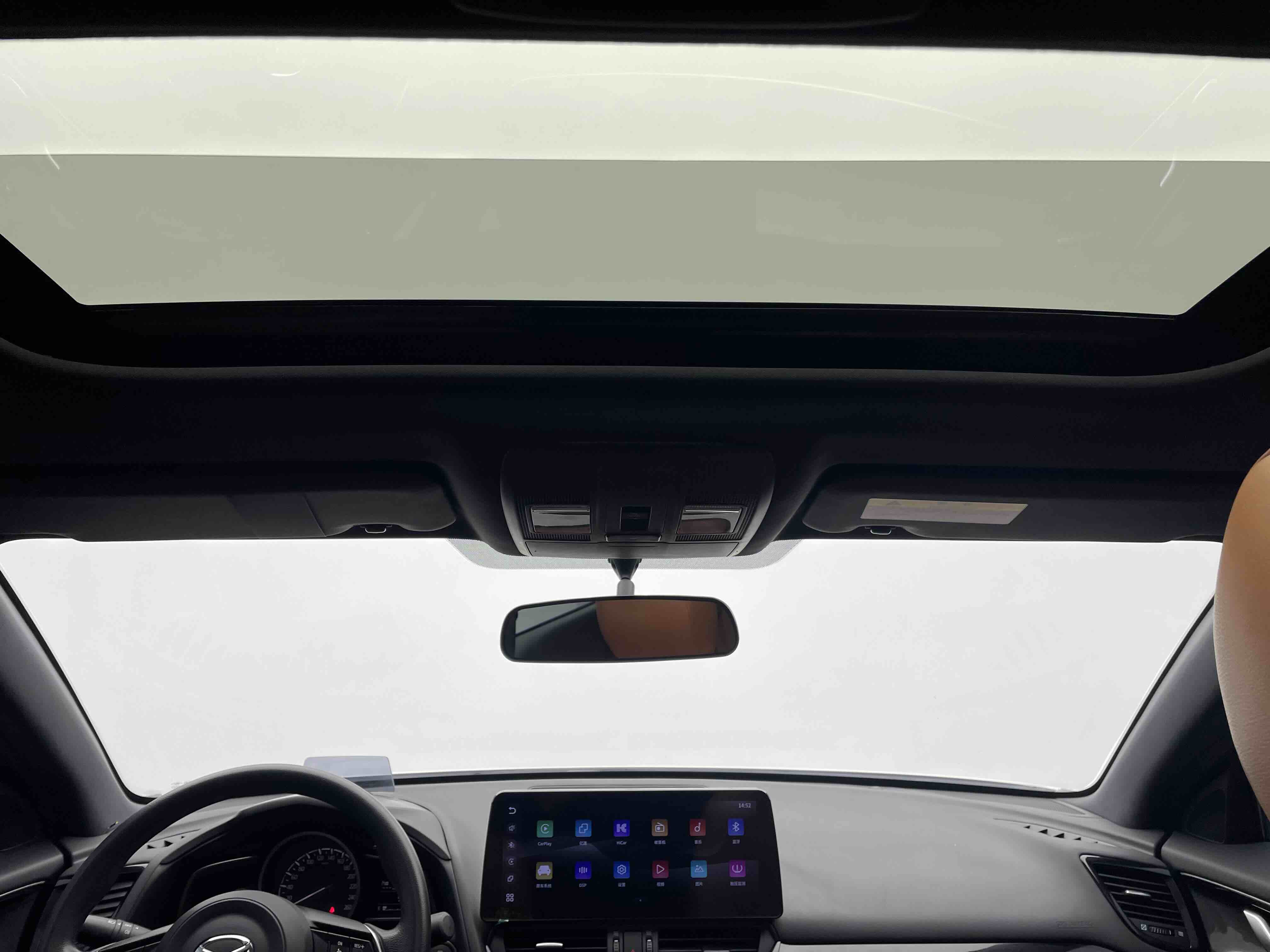 Mazda CX-4 2023 car image #12