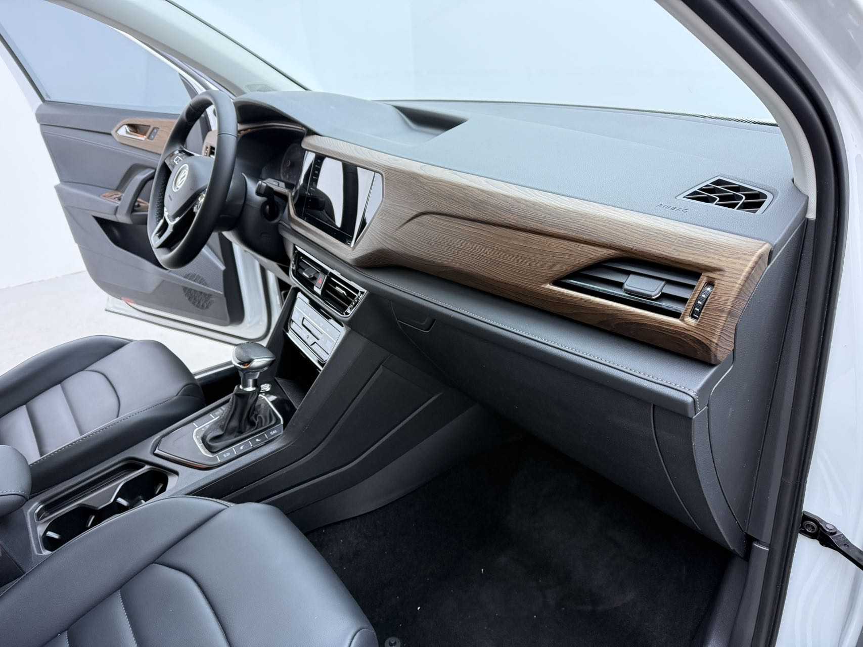 Volkswagen Tharu 2021 #12 Volkswagen Tharu 2021 car image #12