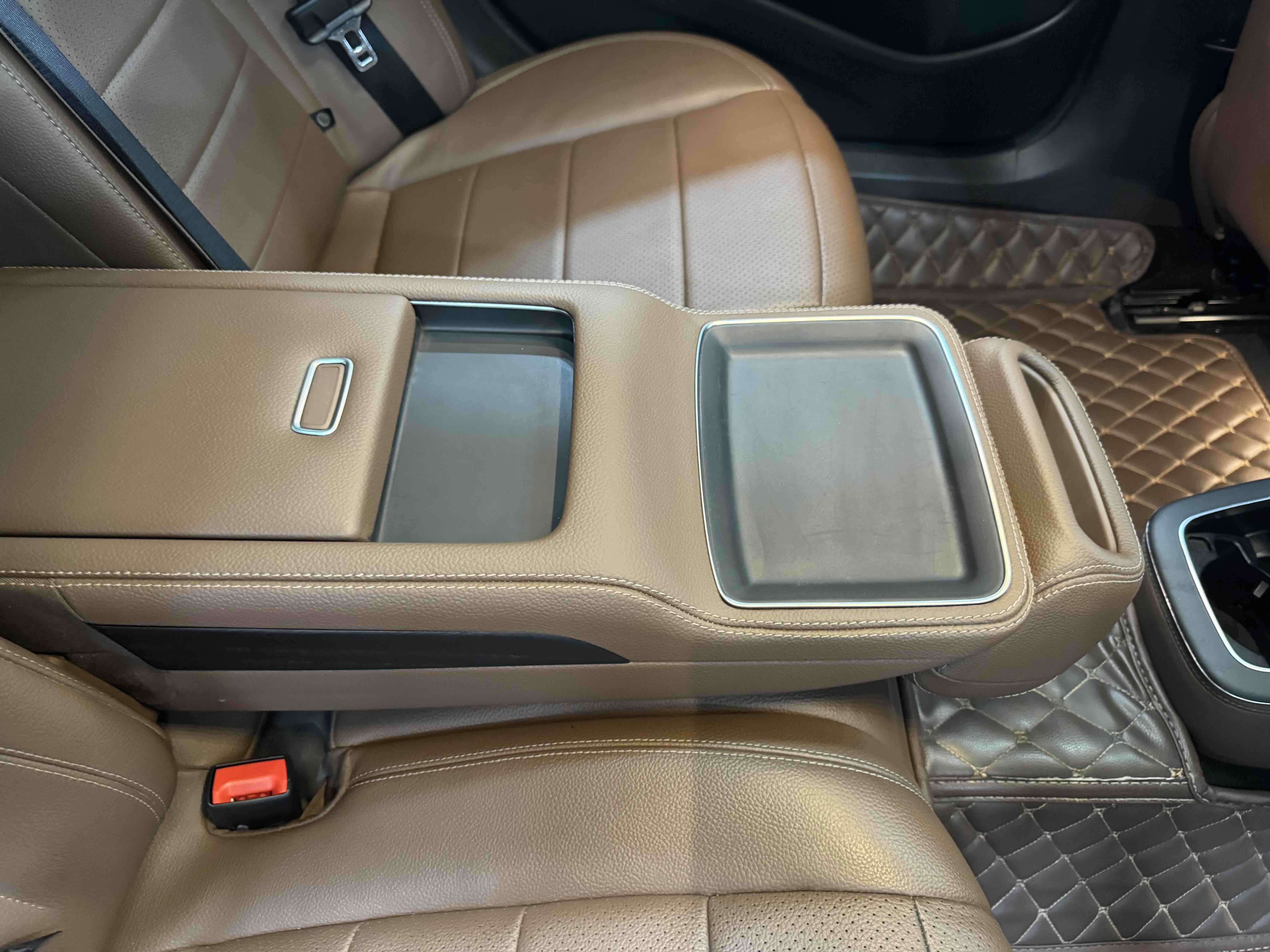 Mercedes-Benz E Class 2021 car image #12