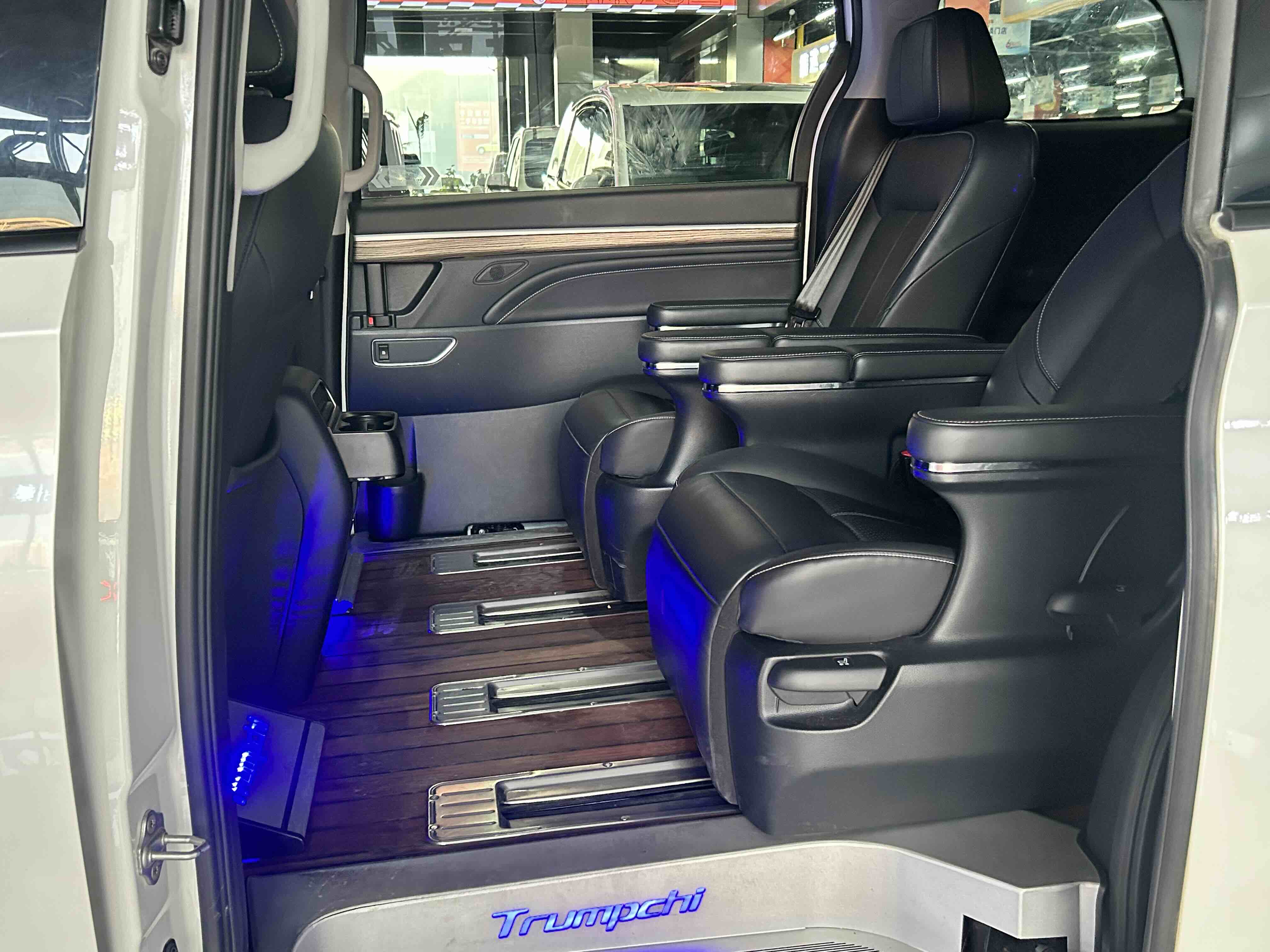 GAC Trumpchi M8 2022 car image #12