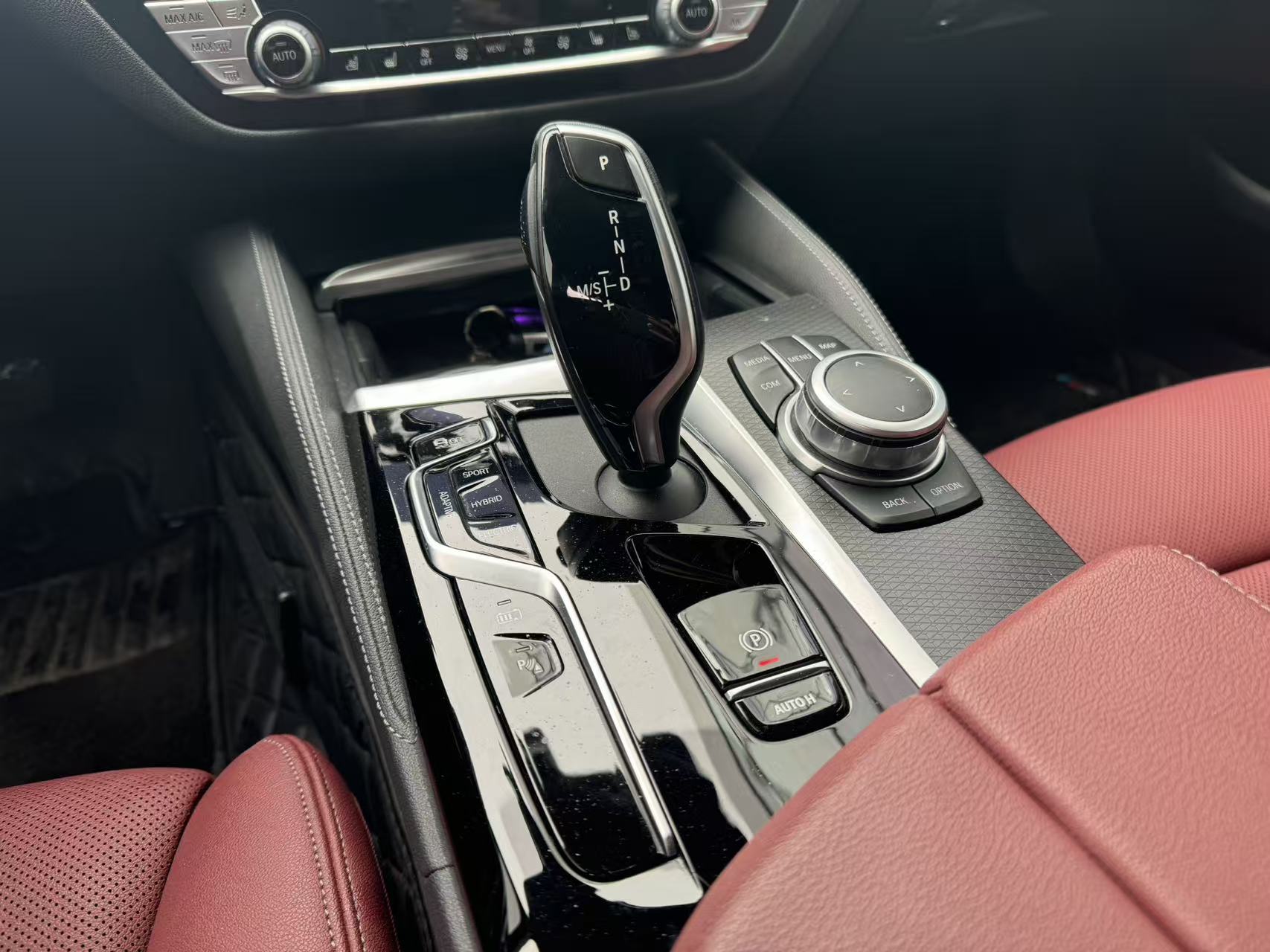 BMW 5 Series New Energy 2022 car image #12