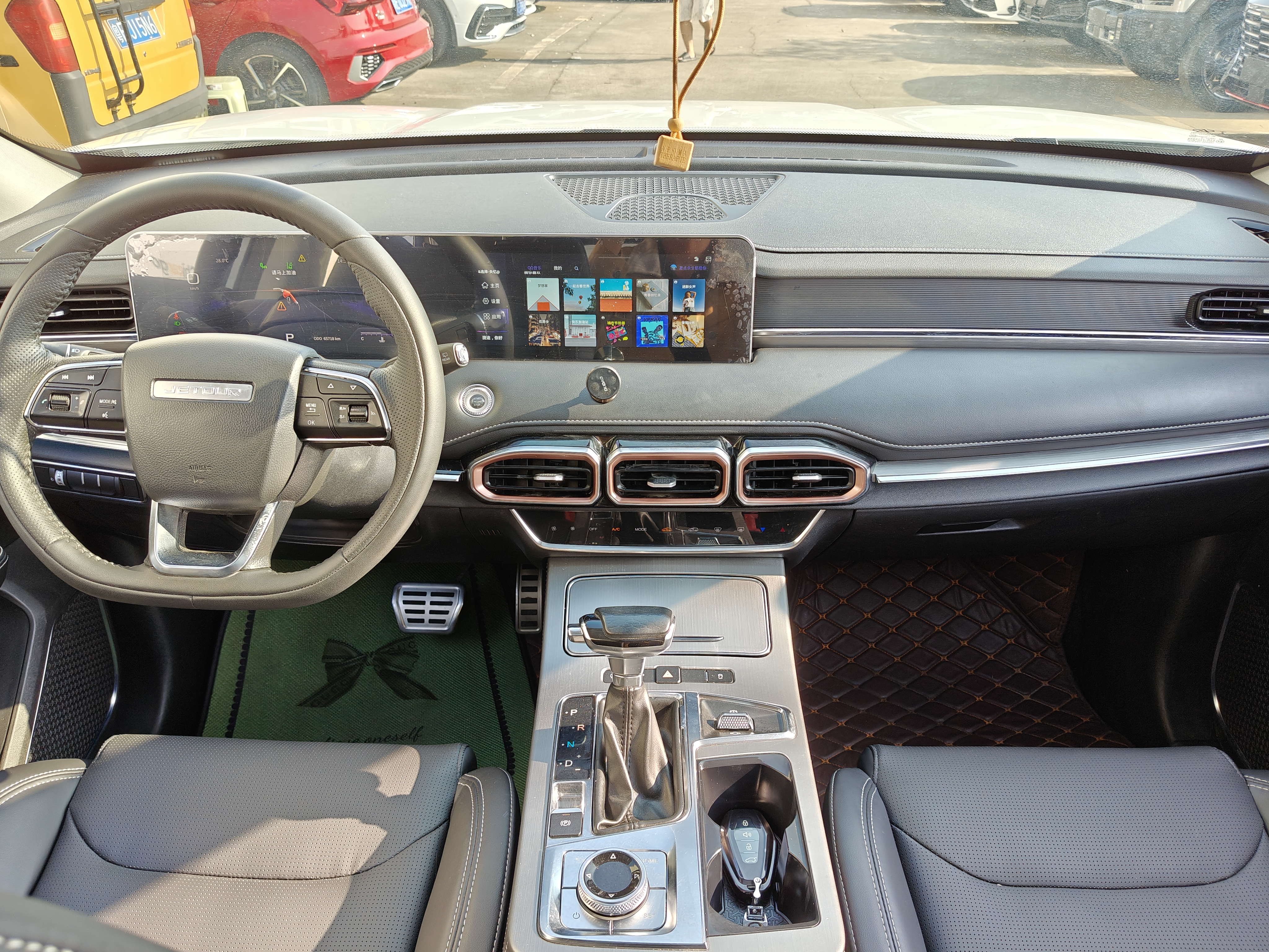 Jetour X70 PLUS 2020 #12 Jetour X70 PLUS 2020 car image #12