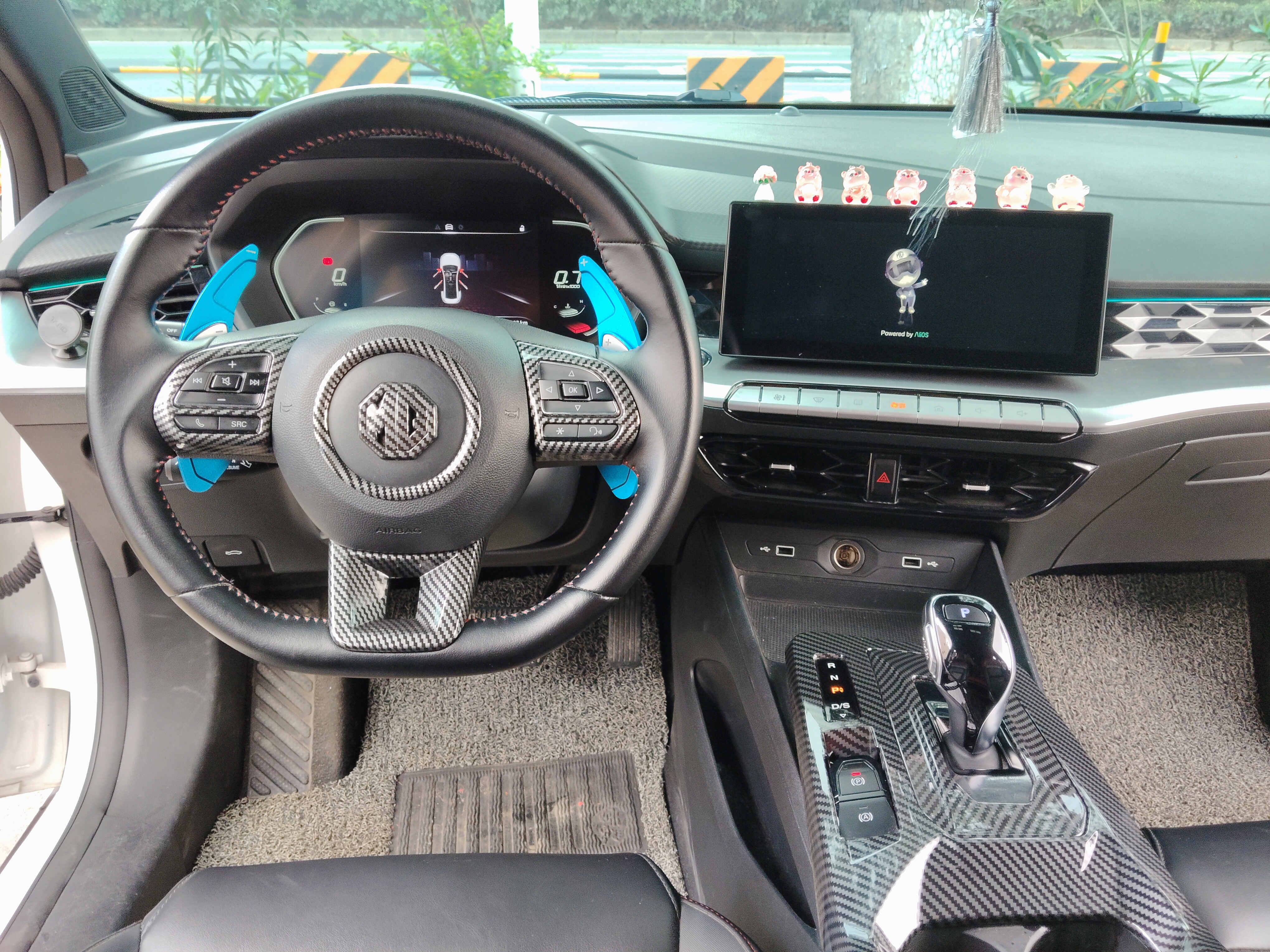 5 2022 immagine di auto #12