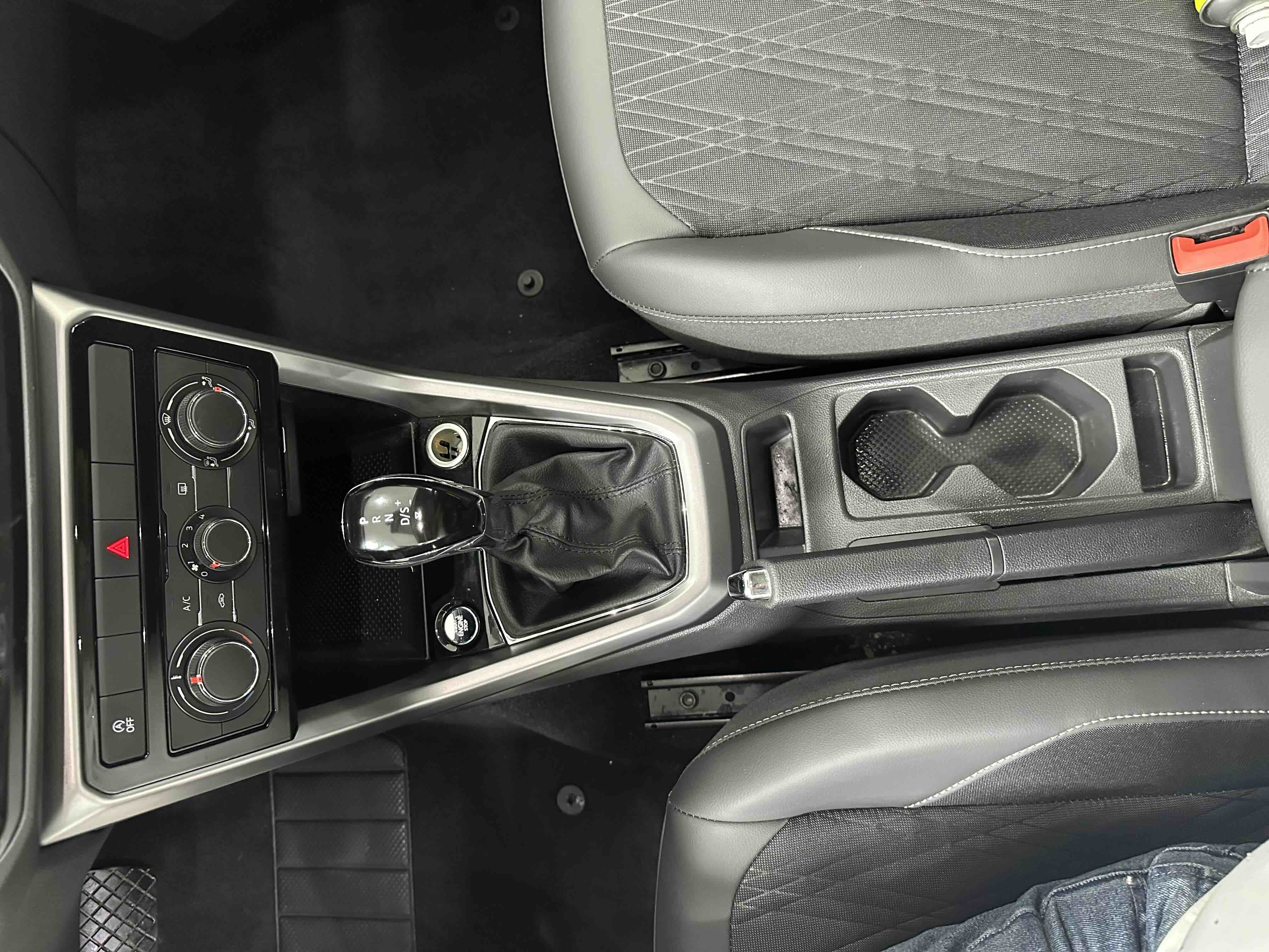 Volkswagen T-Cross 2021 car image #12