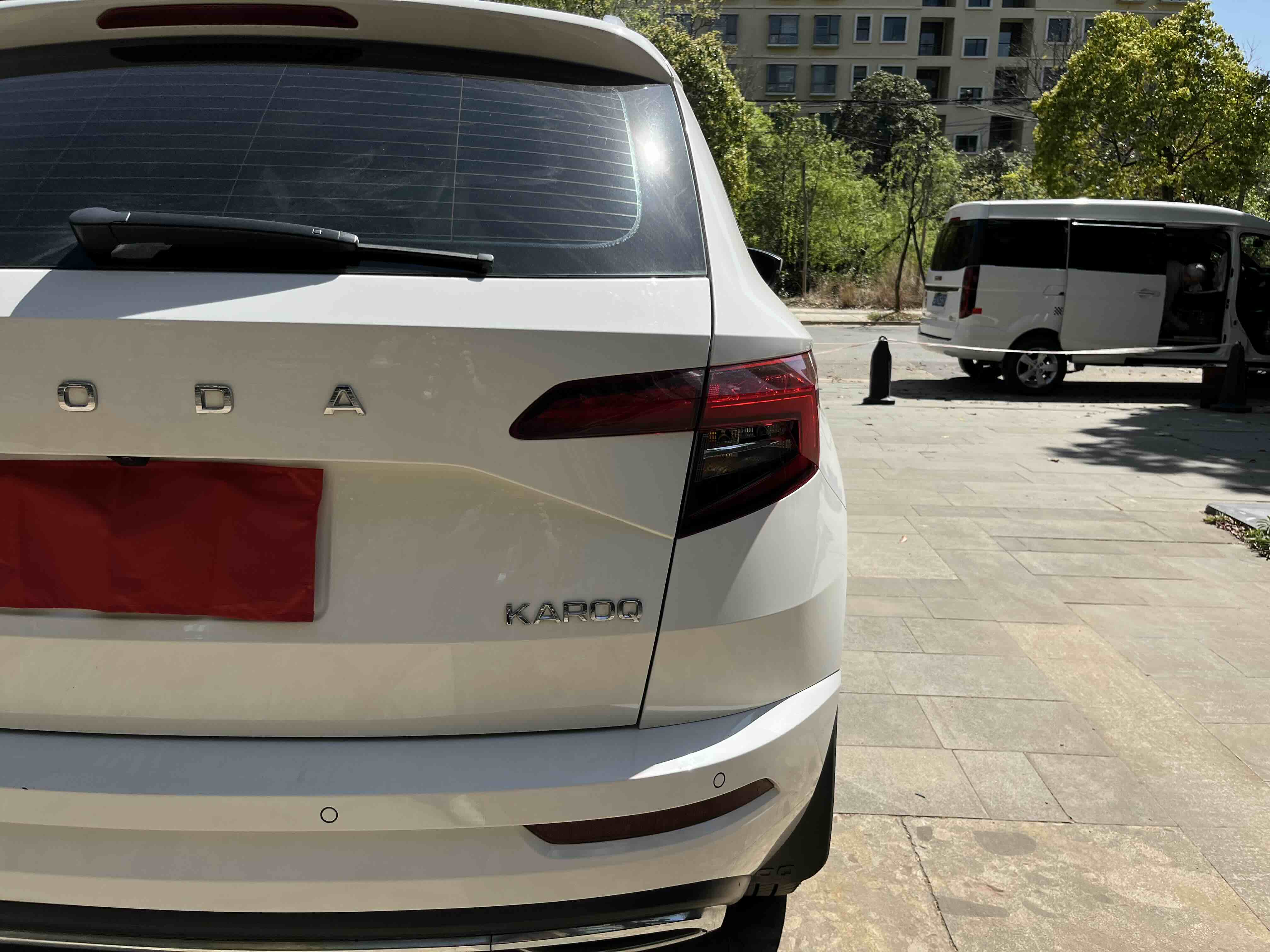 Skoda Karoq 2022 изображение автомобиля #12