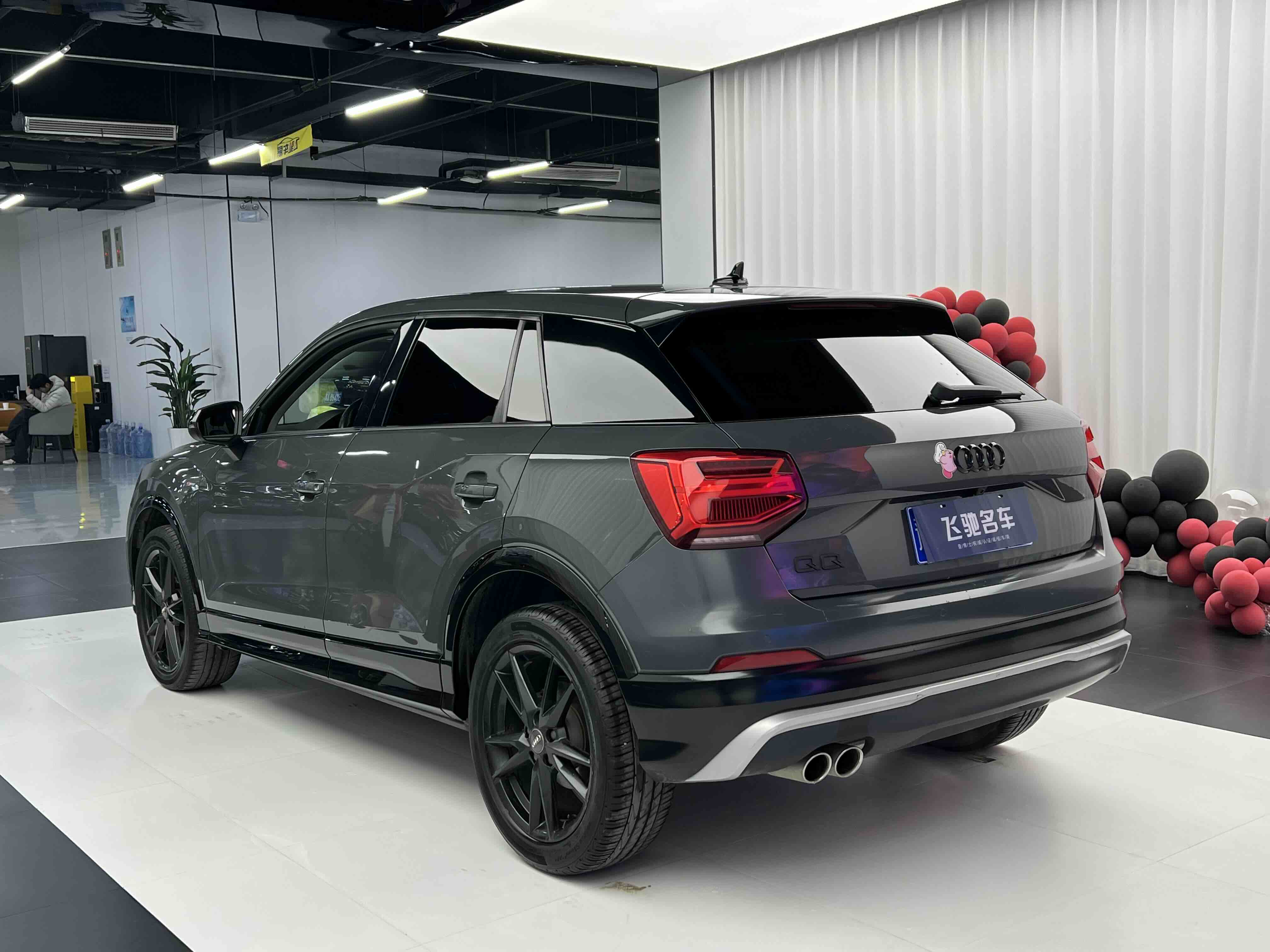 Audi Q2L 2021 car image #12