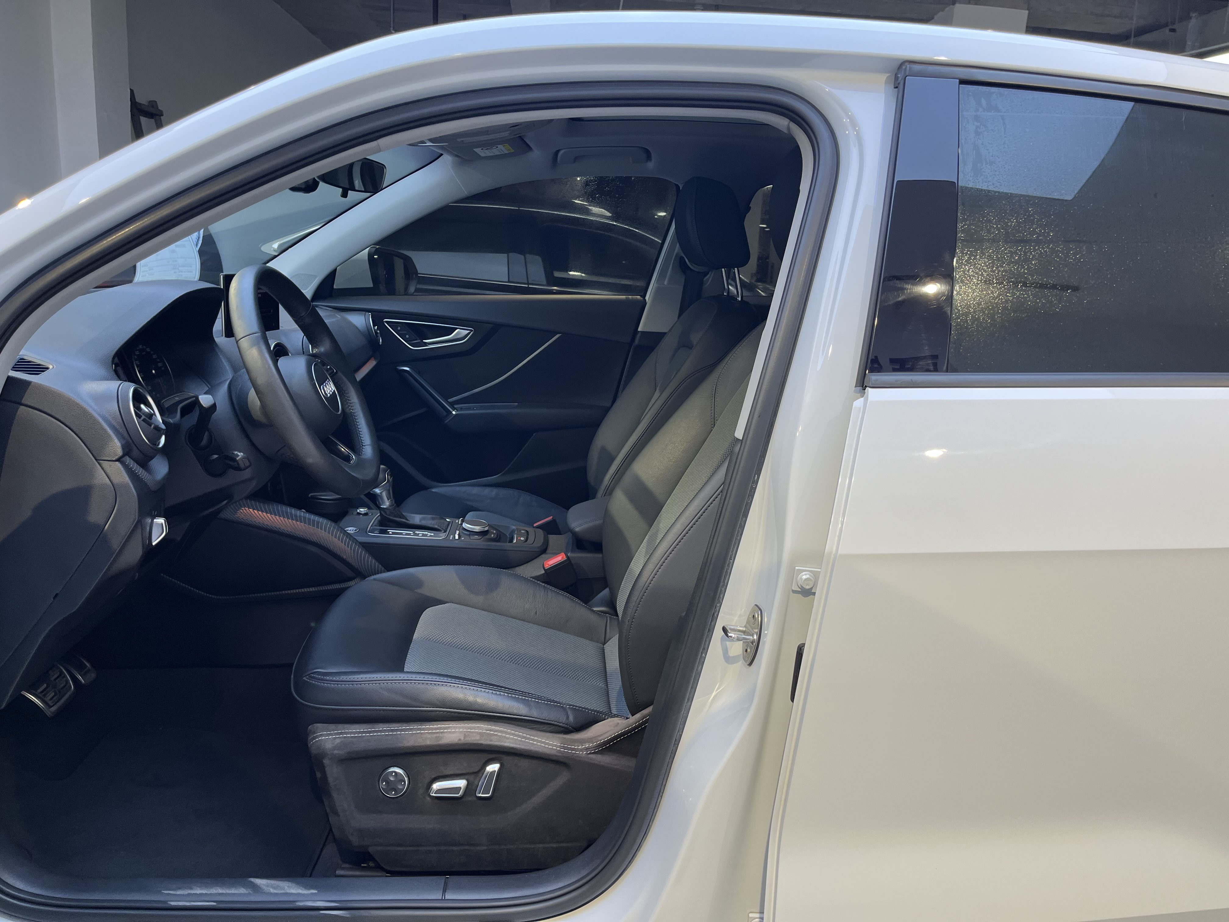 Audi Q2L 2020 #12 Audi Q2L 2020 immagine di auto #12