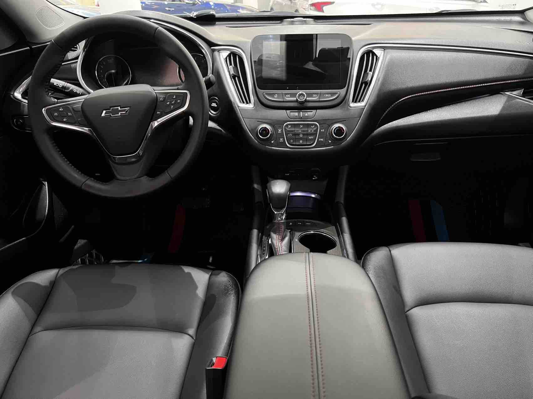 Chevrolet Malibu XL 2021 immagine di auto #12