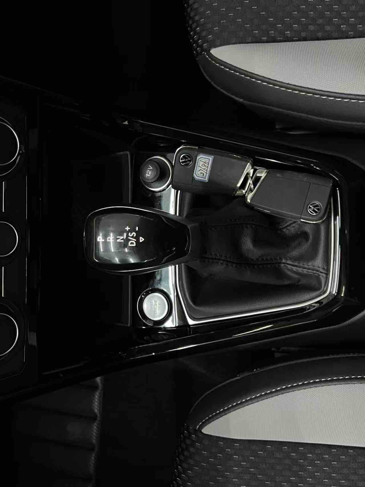Volkswagen Tacqua 2022 car image #12