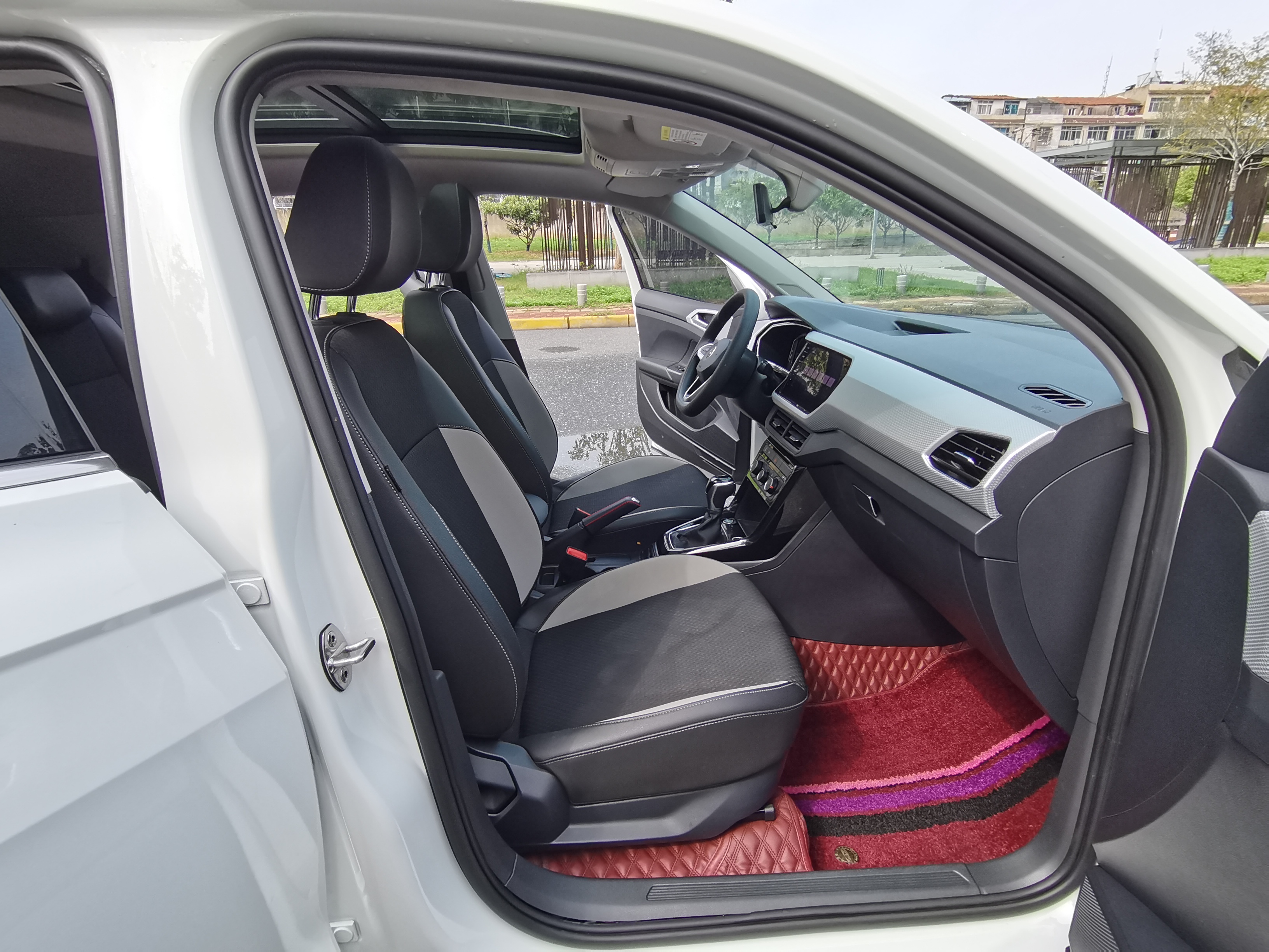 Volkswagen Tacqua 2022 car image #12