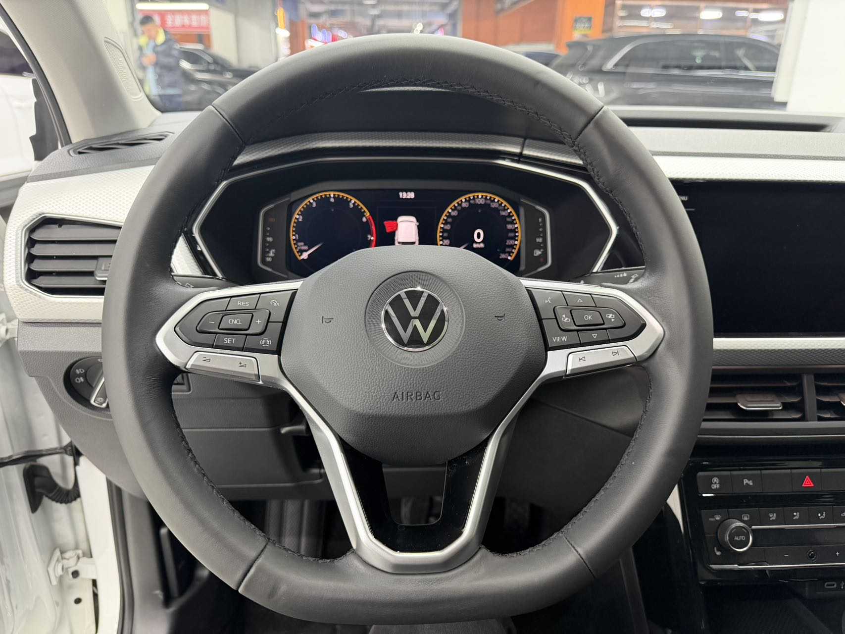 Volkswagen Tacqua 2021 car image #12