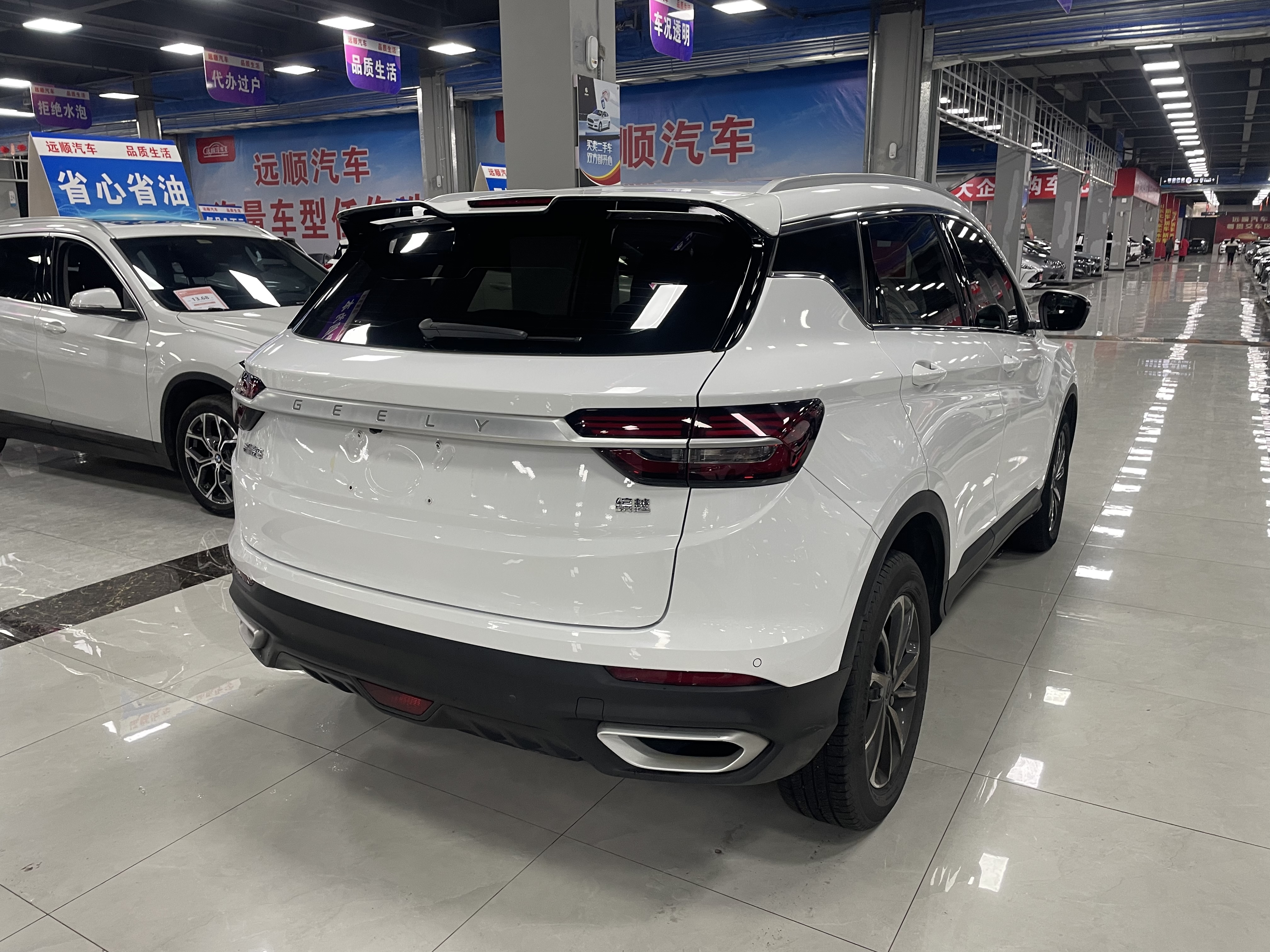 GEELY Coolray 2021 immagine di auto #12