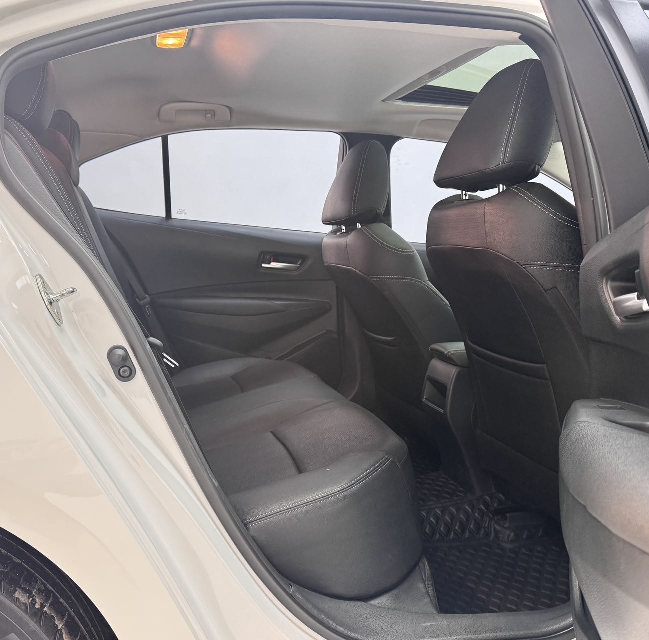 Toyota Corolla 2021 car image #12