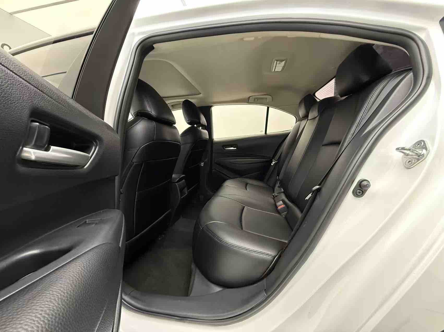 Toyota Corolla 2023 car image #12