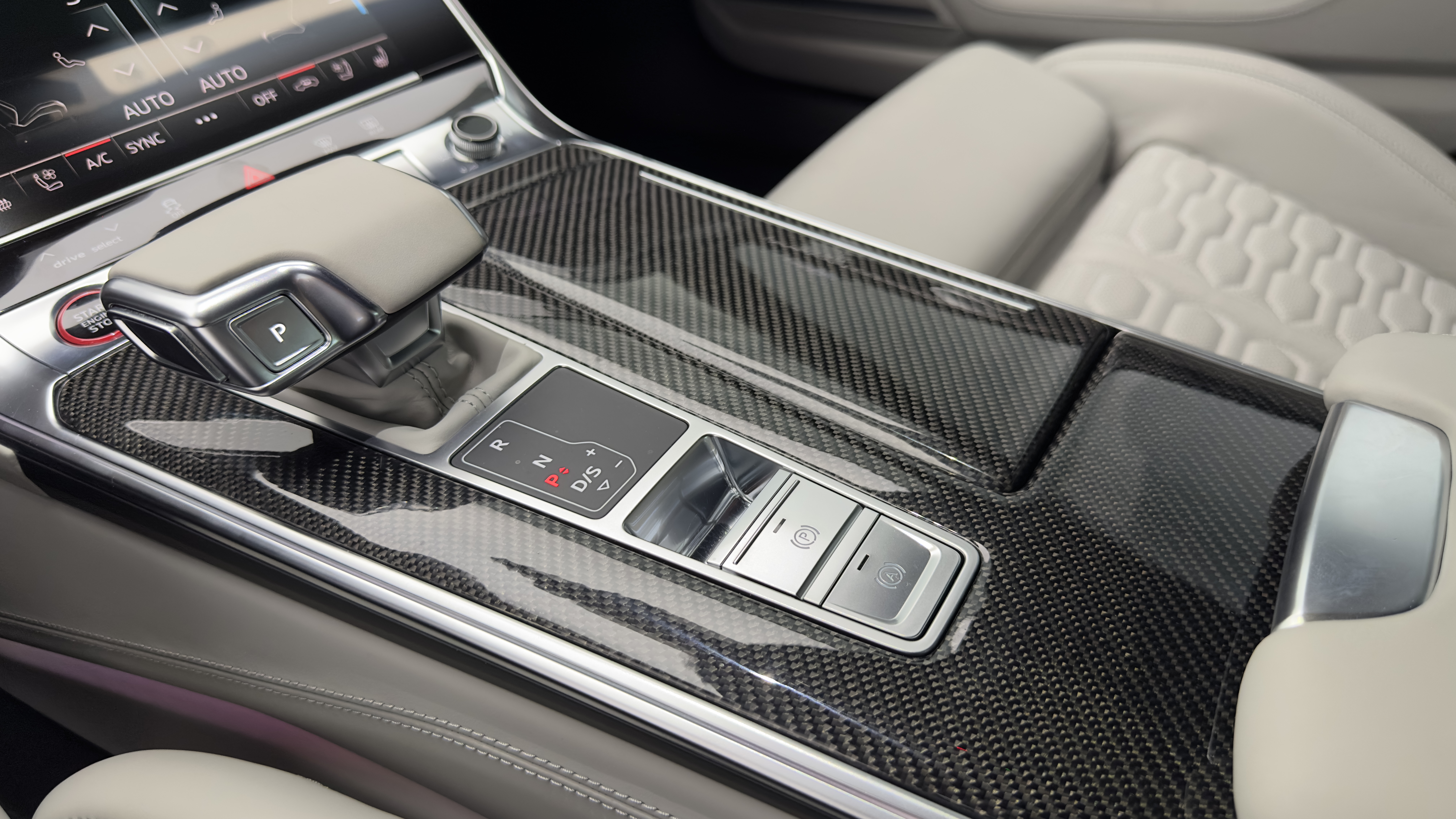 Audi RS 7 2021 car image #12