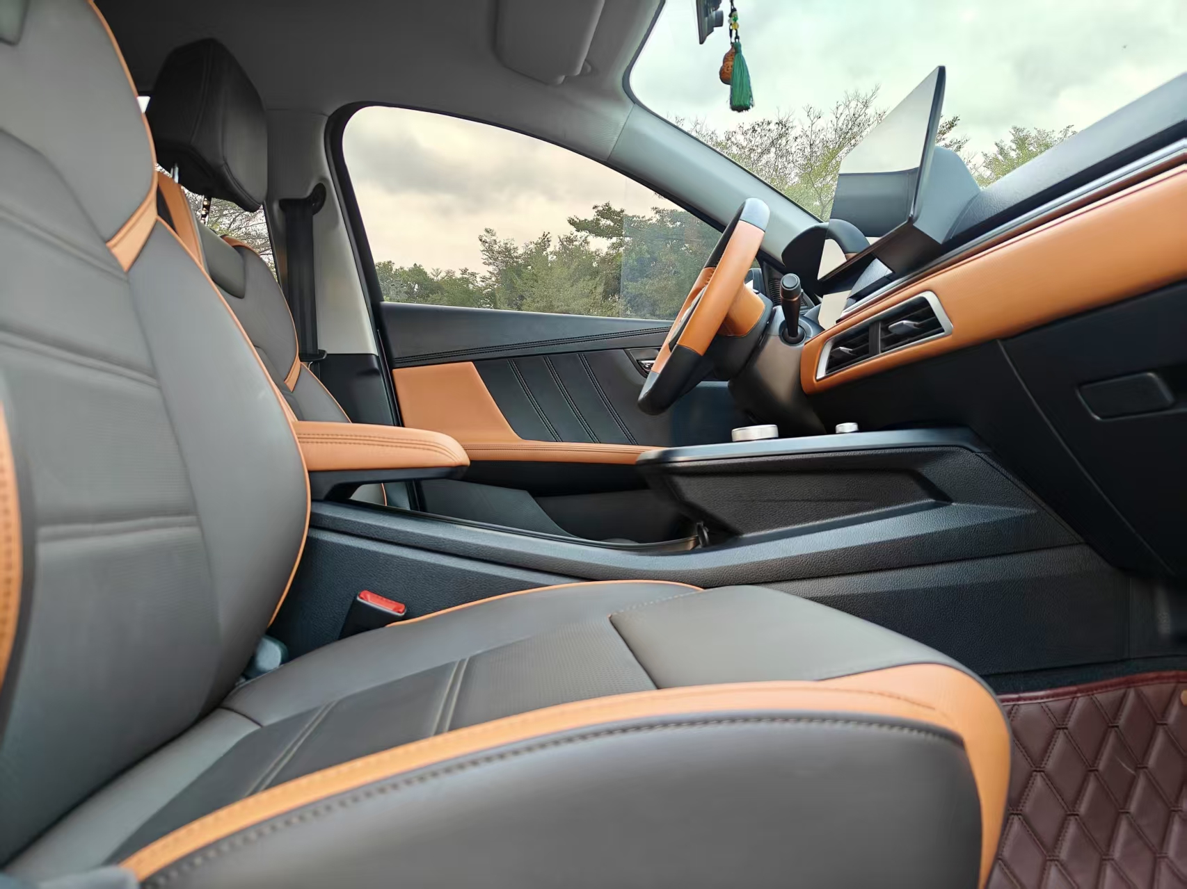 BYD e2 2021 изображение автомобиля #12