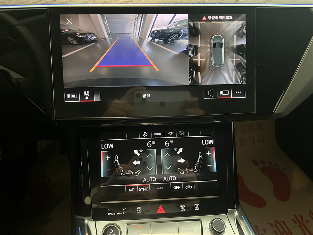 Audi e-tron 2023 #12 Audi e-tron 2023 car image #12