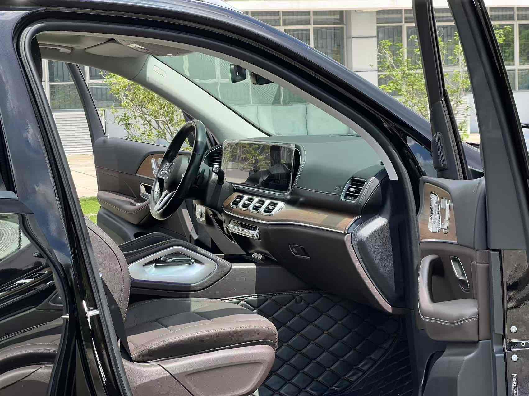 Mercedes-Benz GLE Class New Energy 2022 car image #12