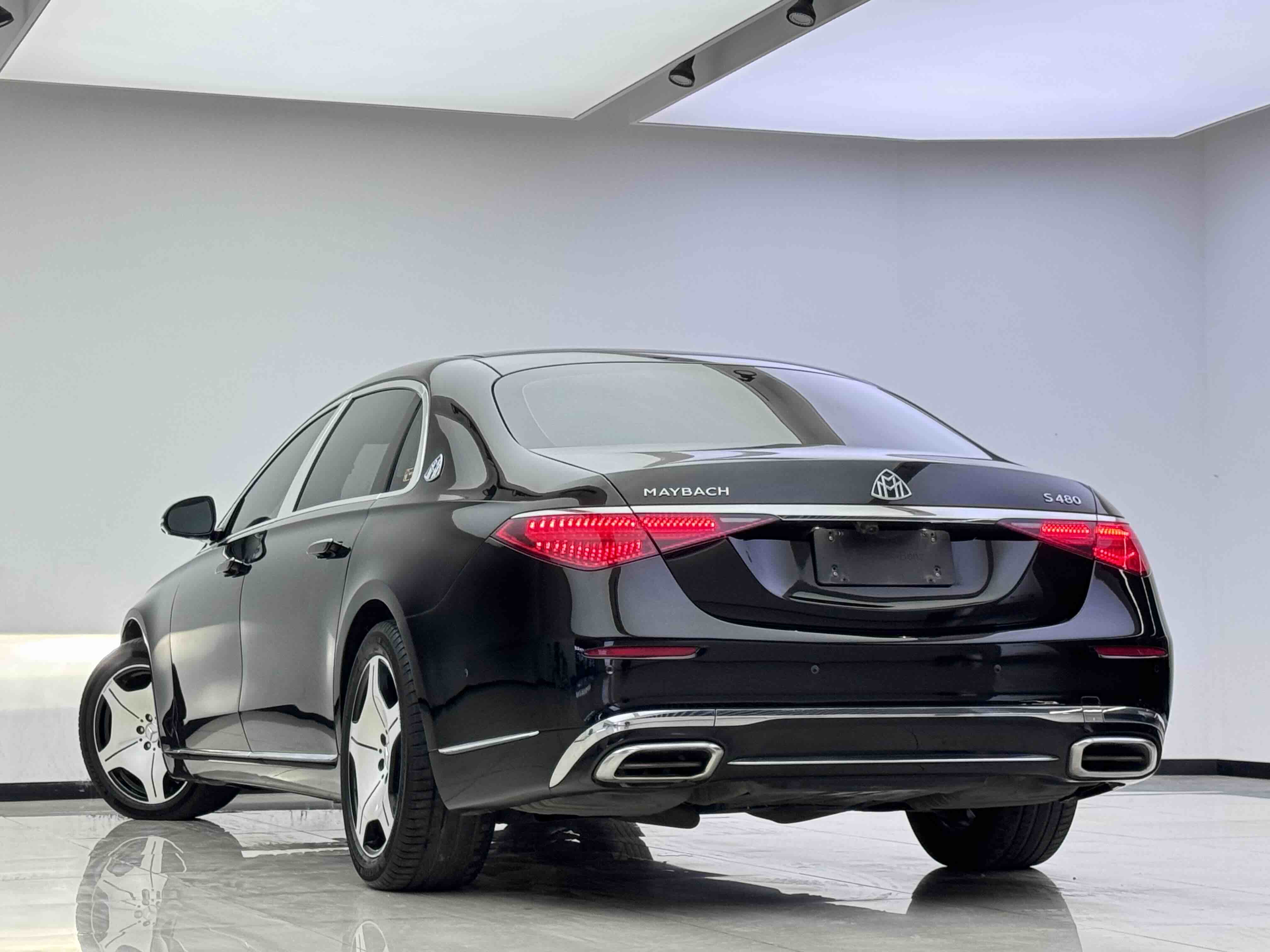 Mercedes-Benz Maybach S Class 2021 car image #12