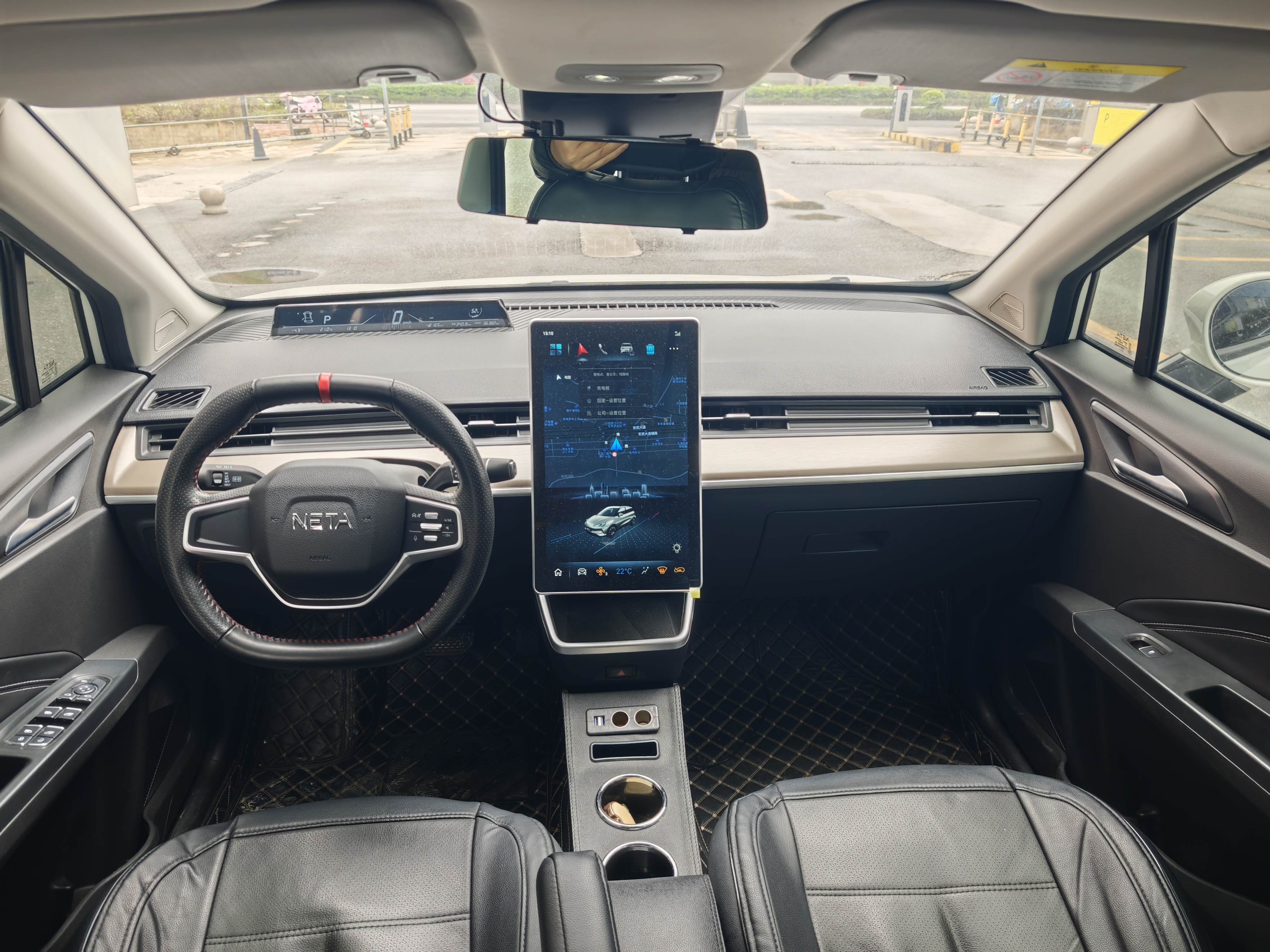 哪吒汽车 哪吒V 2022 #12 哪吒汽车 哪吒V 2022 汽车图片 #12