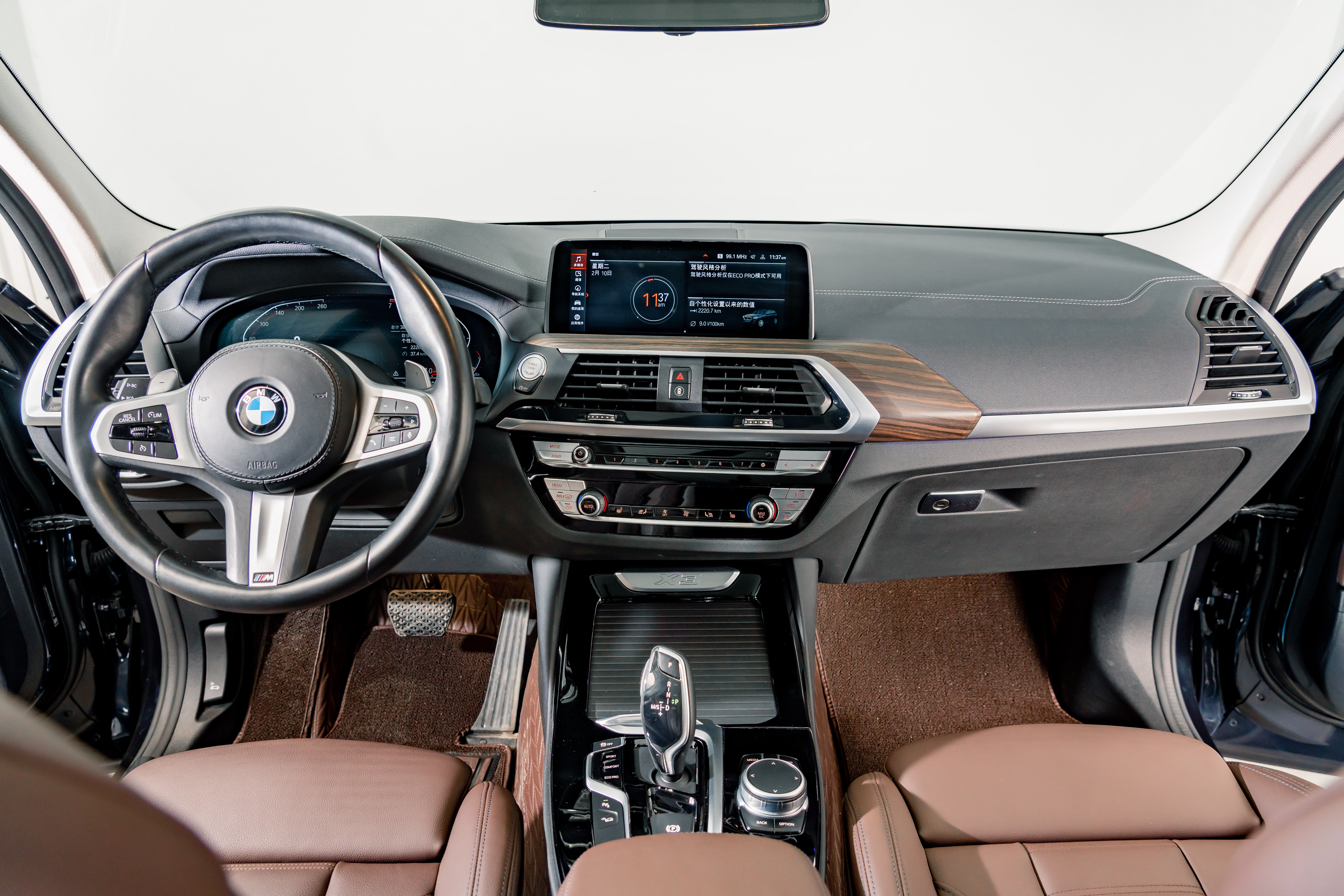 BMW X3 2021 car image #12