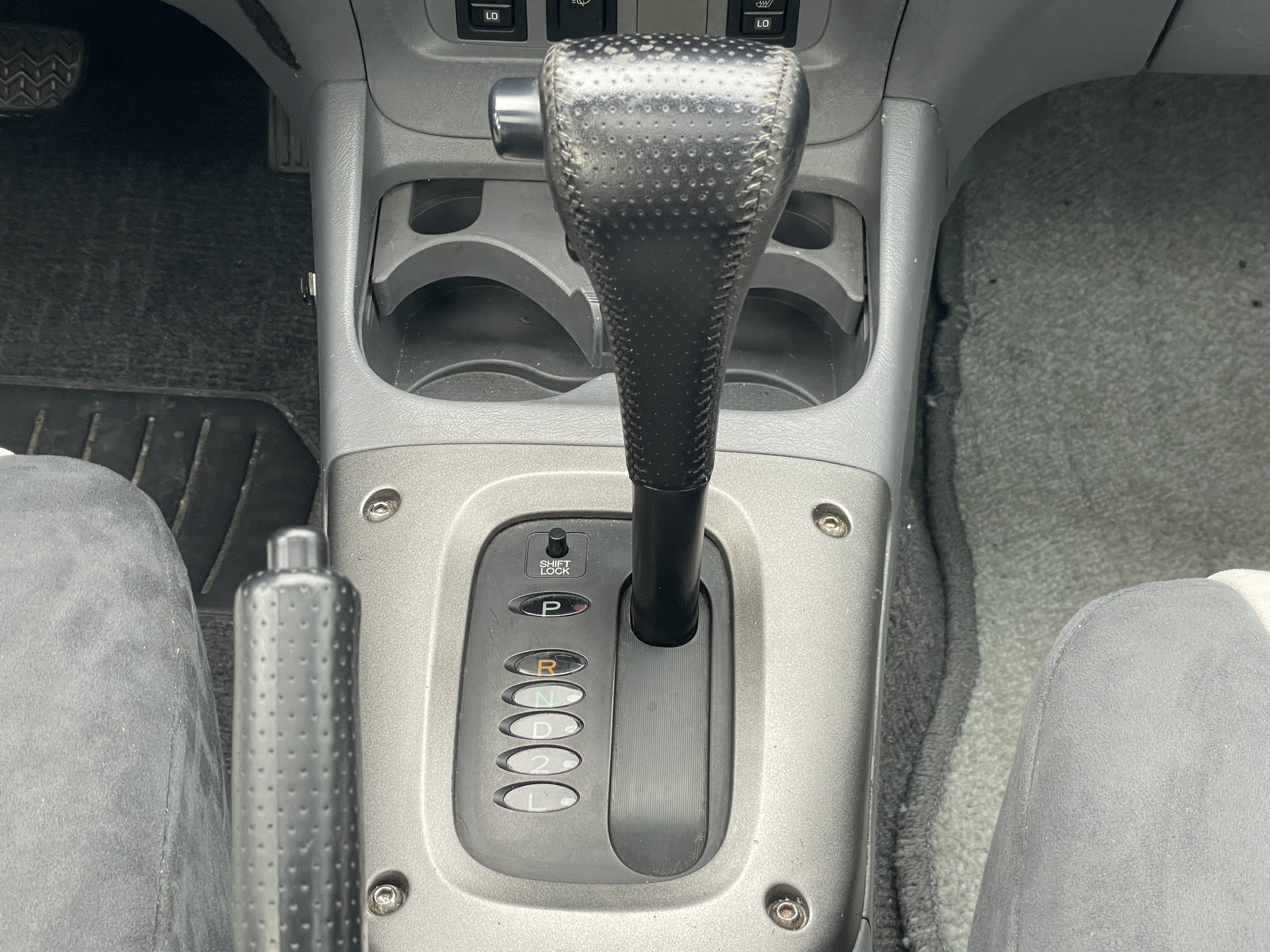 Toyota RAV4 (Imported) 2004 изображение автомобиля #12