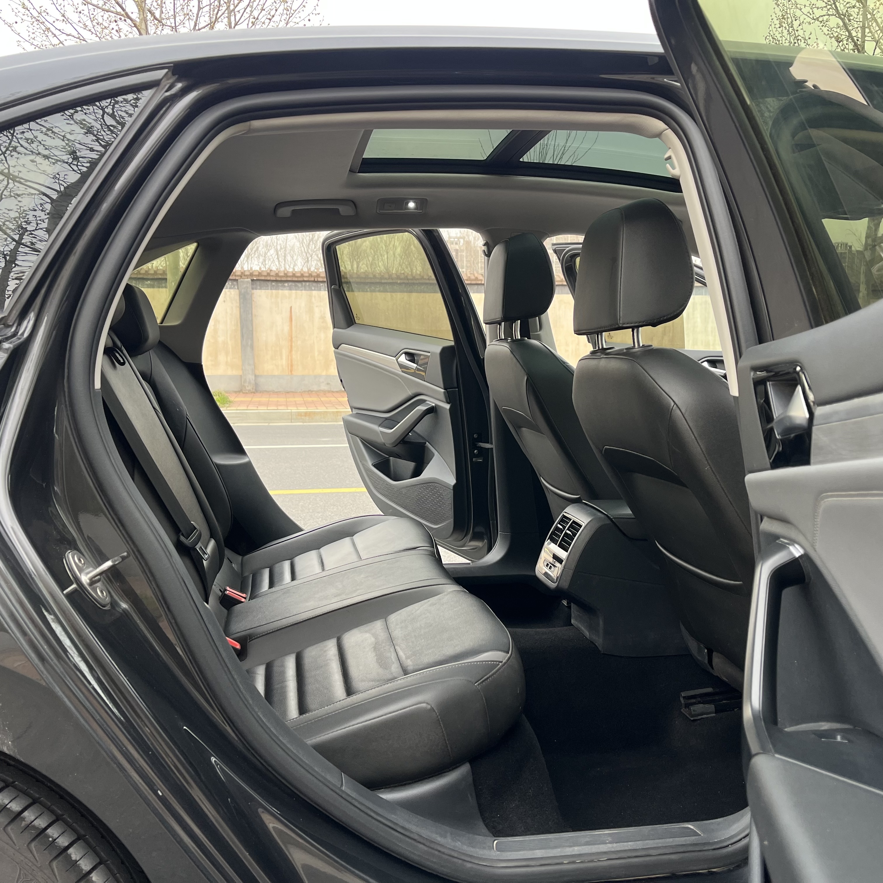 Volkswagen Sagitar 2021 car image #12