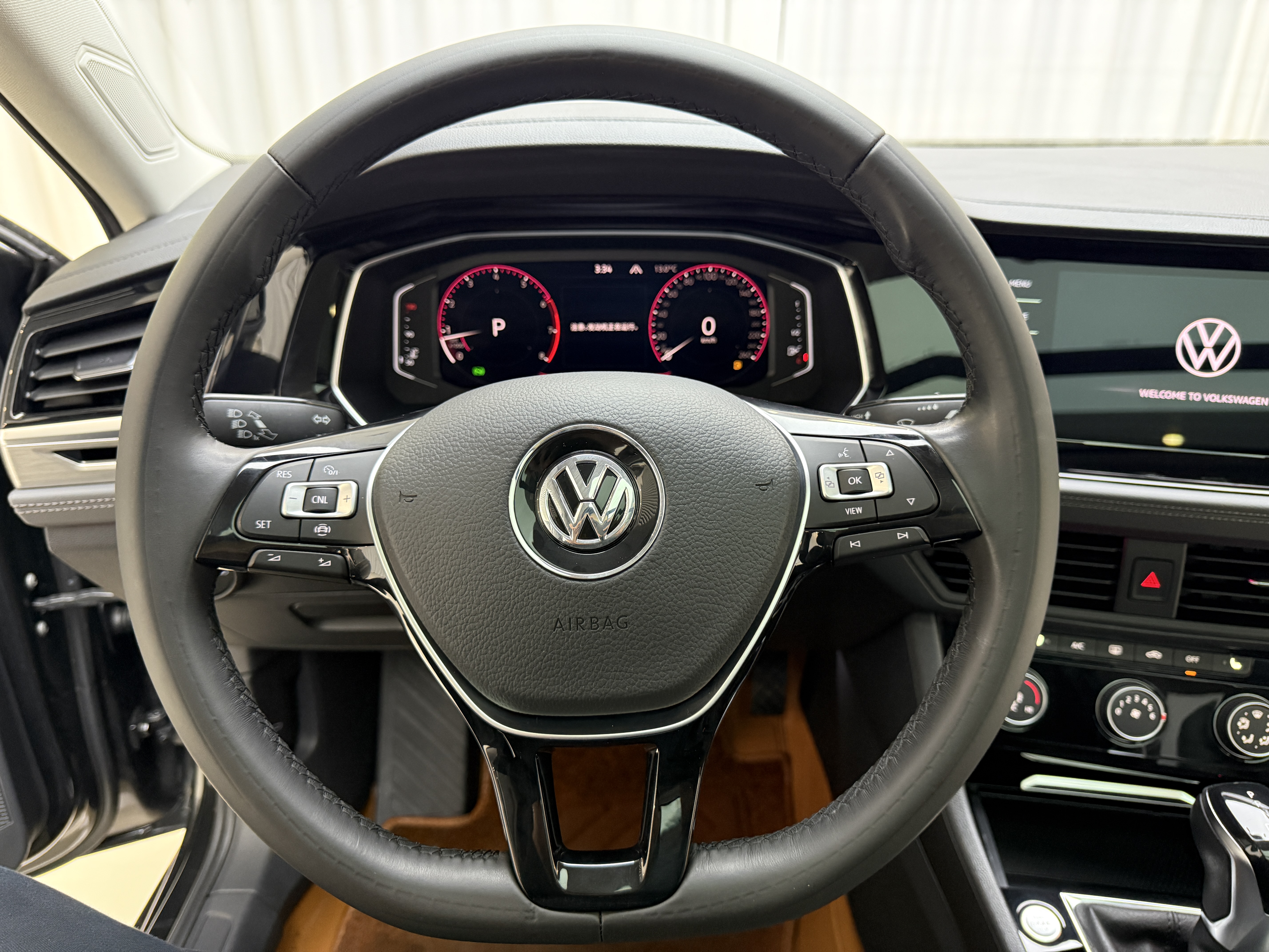 Volkswagen Sagitar 2022 car image #12