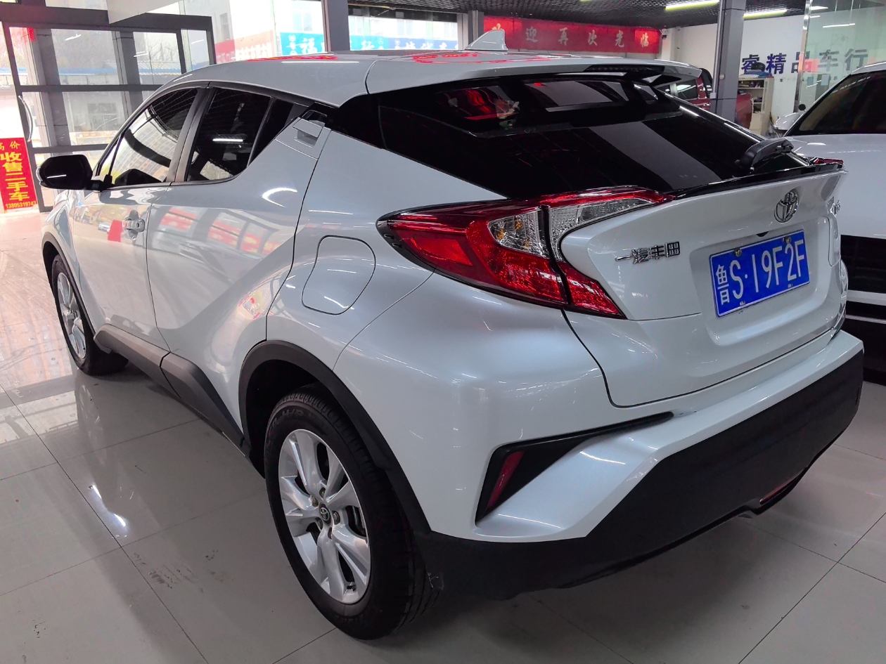 Toyota Izoa 2022 car image #12