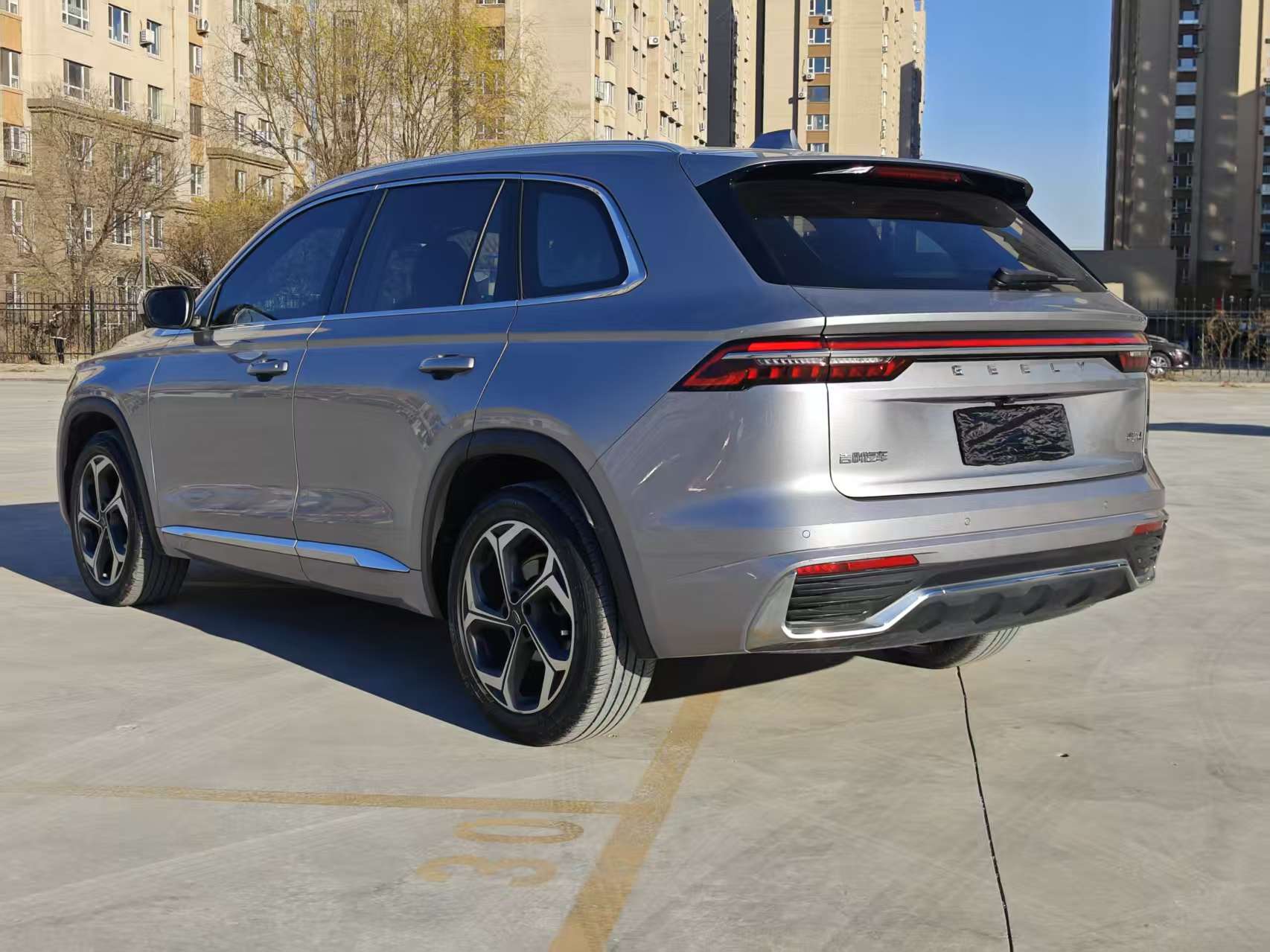 GEELY Tugella 2019 #12 GEELY Tugella 2019 car image #12