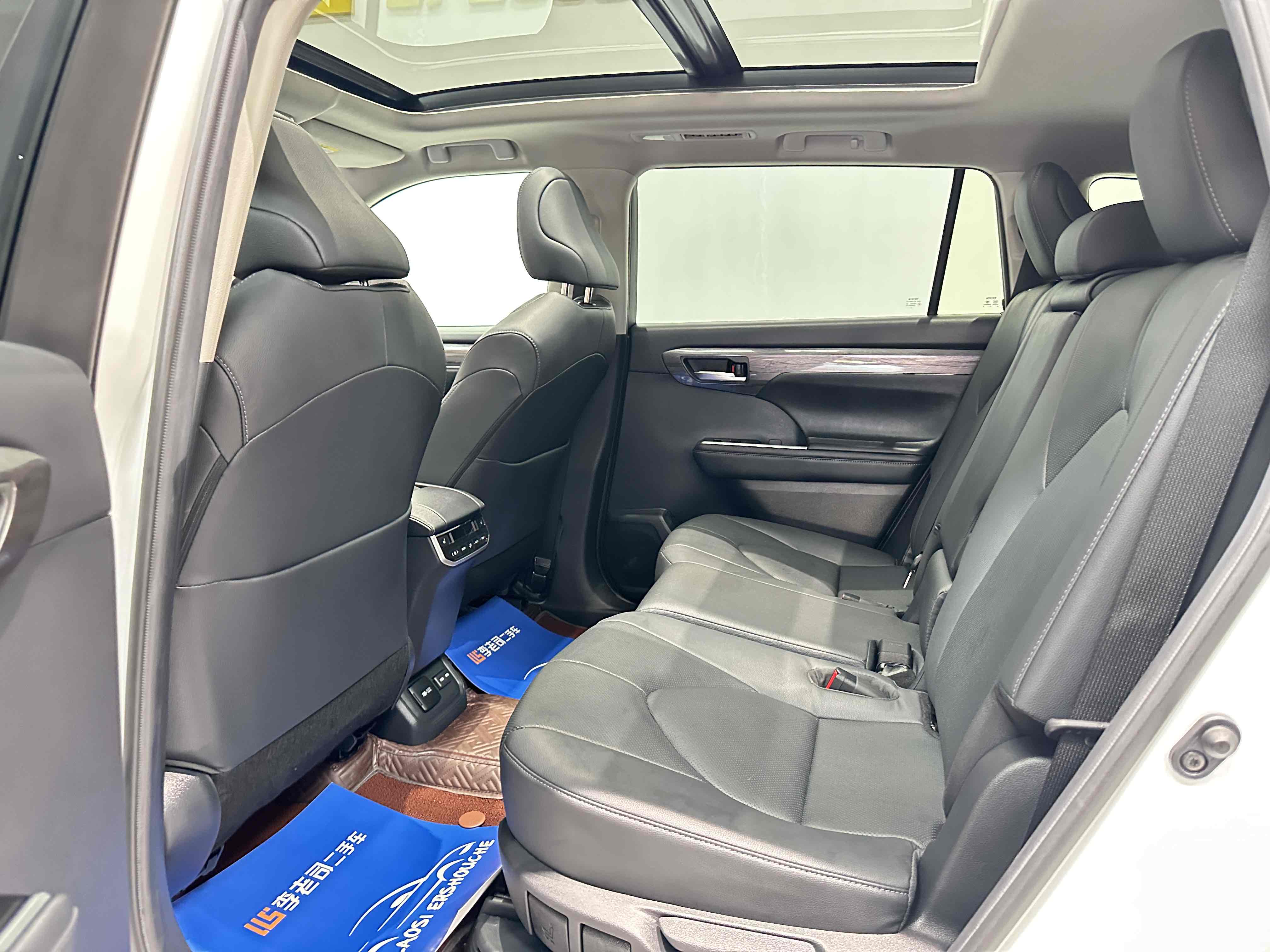 Toyota Highlander 2023 #12 Toyota Highlander 2023 car image #12