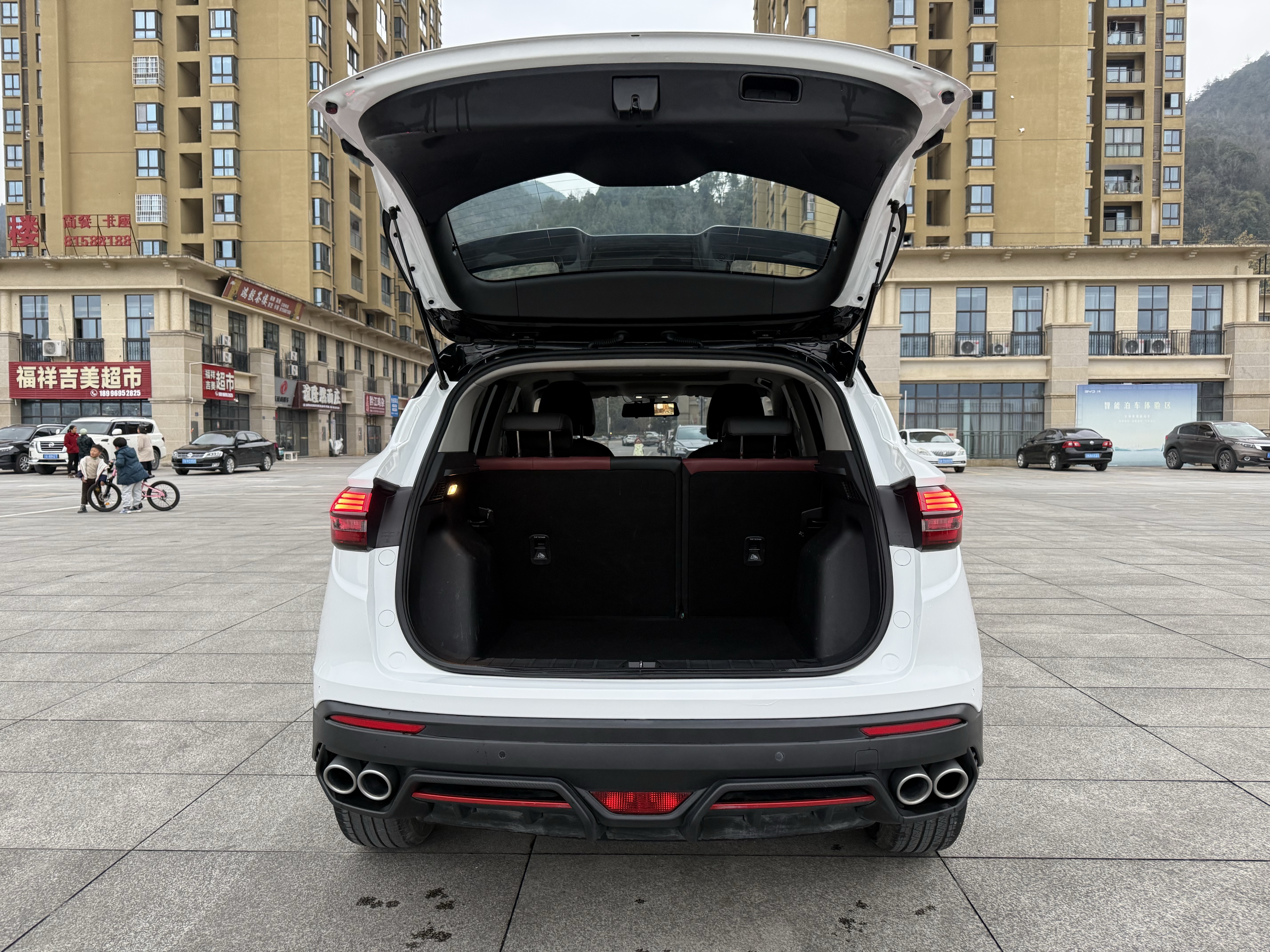 GEELY Coolray 2022 #12 GEELY Coolray 2022 car image #12