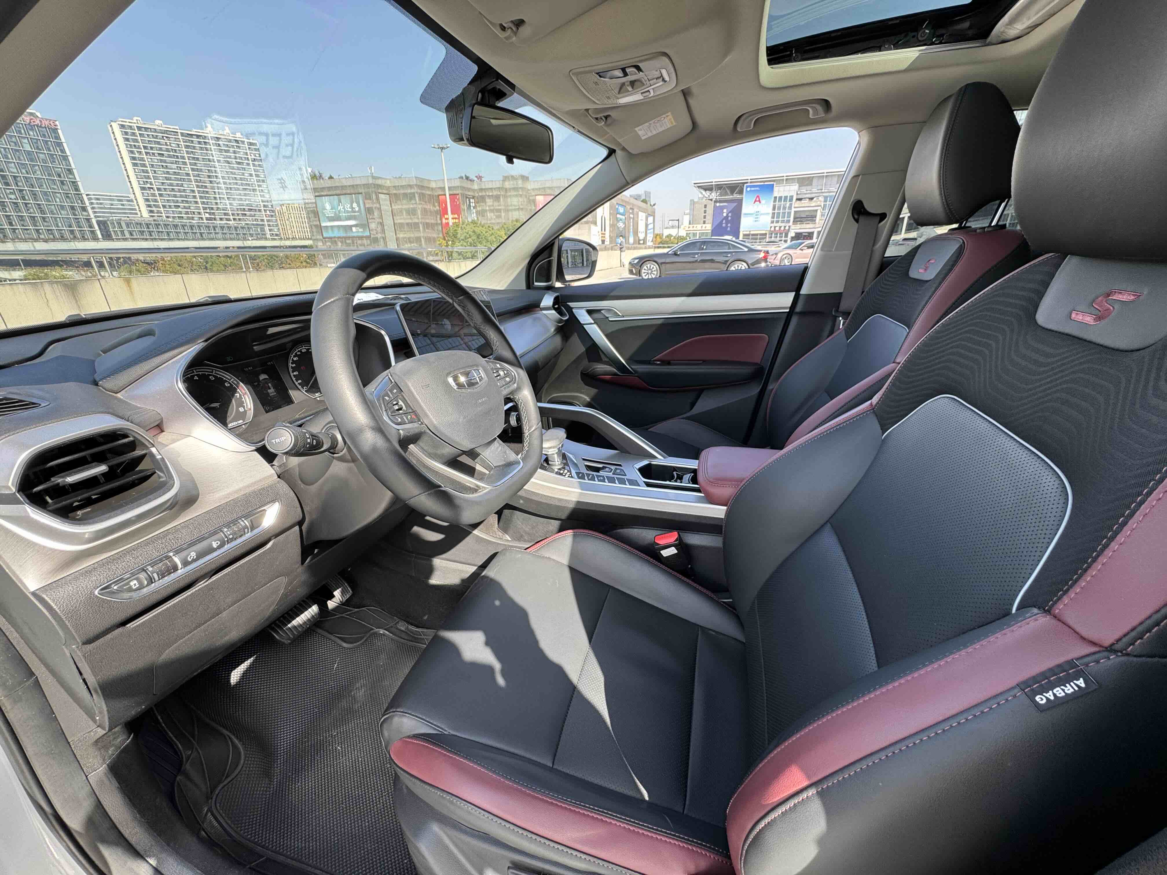 GEELY Coolray 2021 #12 GEELY Coolray 2021 car image #12